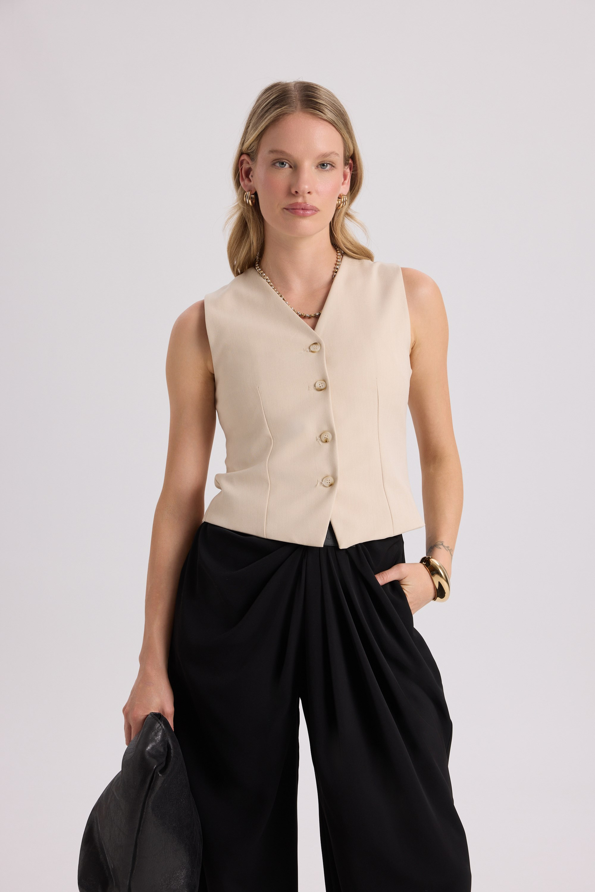 Rianto Light Beige Short Vest