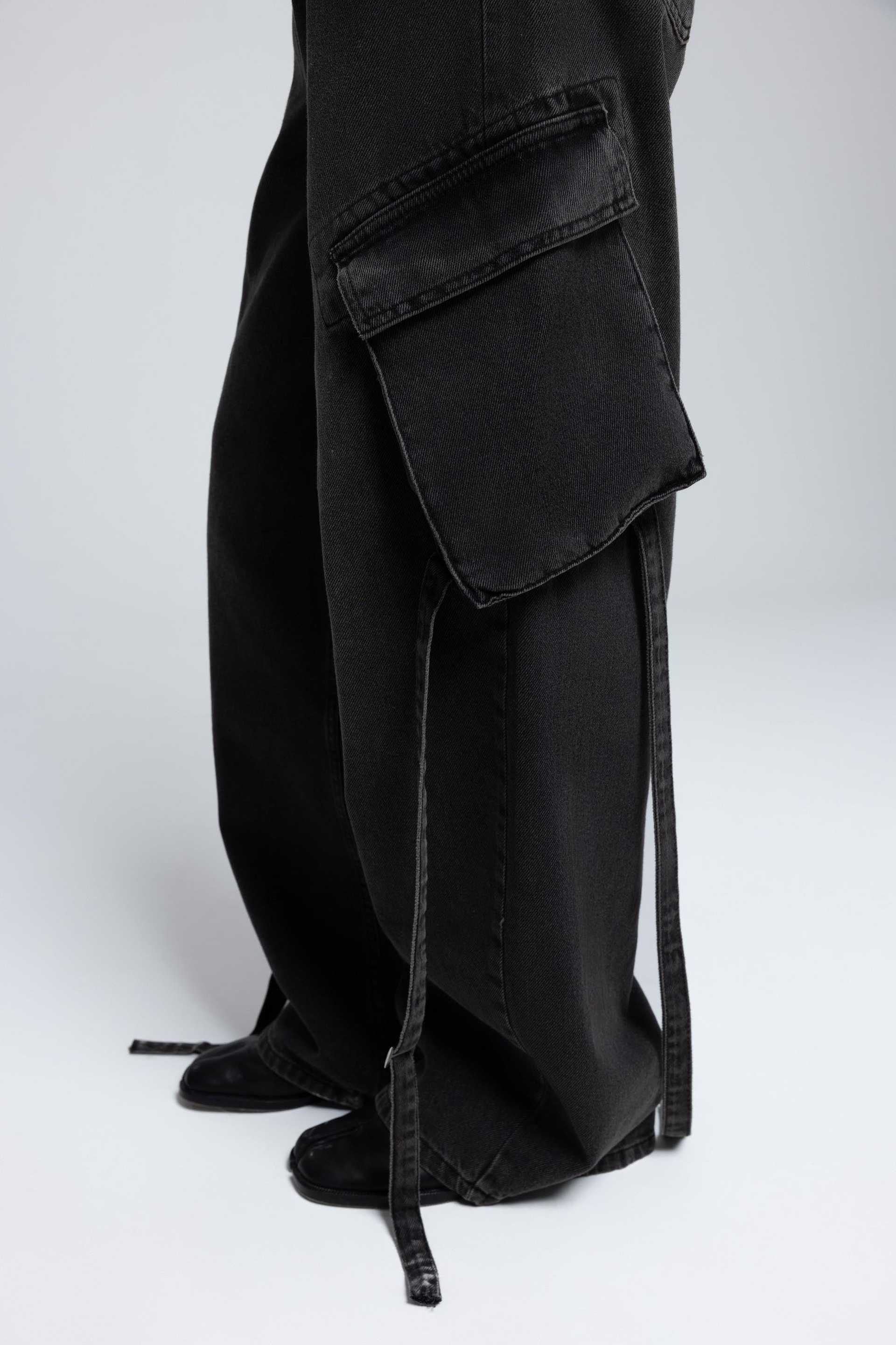 Roger Washed Black Cargo Jean Pants