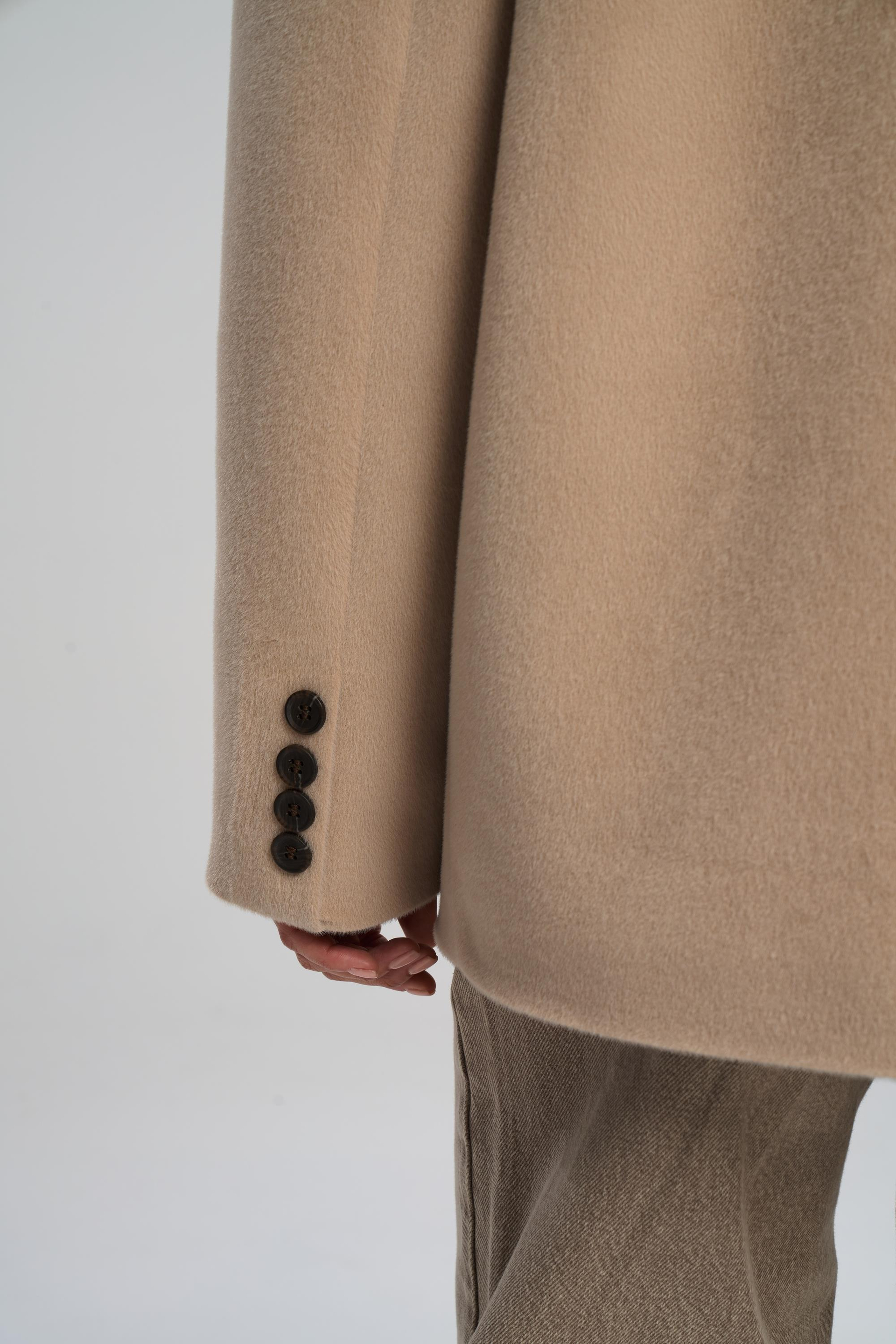 Runa Oversize Bej Blazer