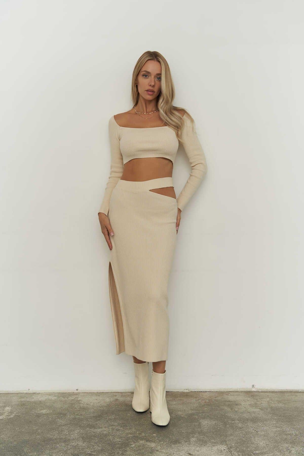 Sabrina Bej Triko Etek-crop Takım