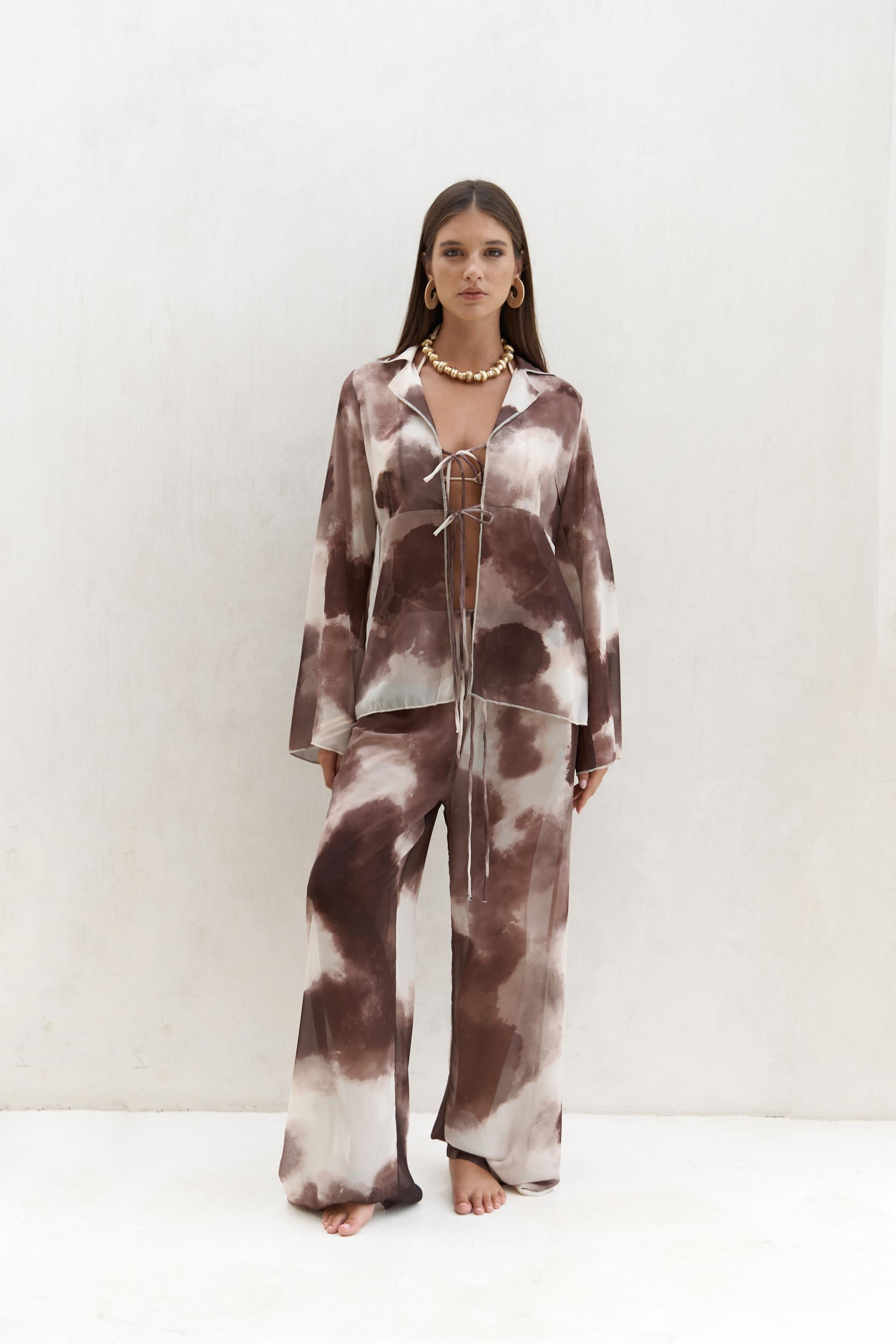 Saifudin Bağcık Detaylı Kahve Gömlek Pantolon Takım