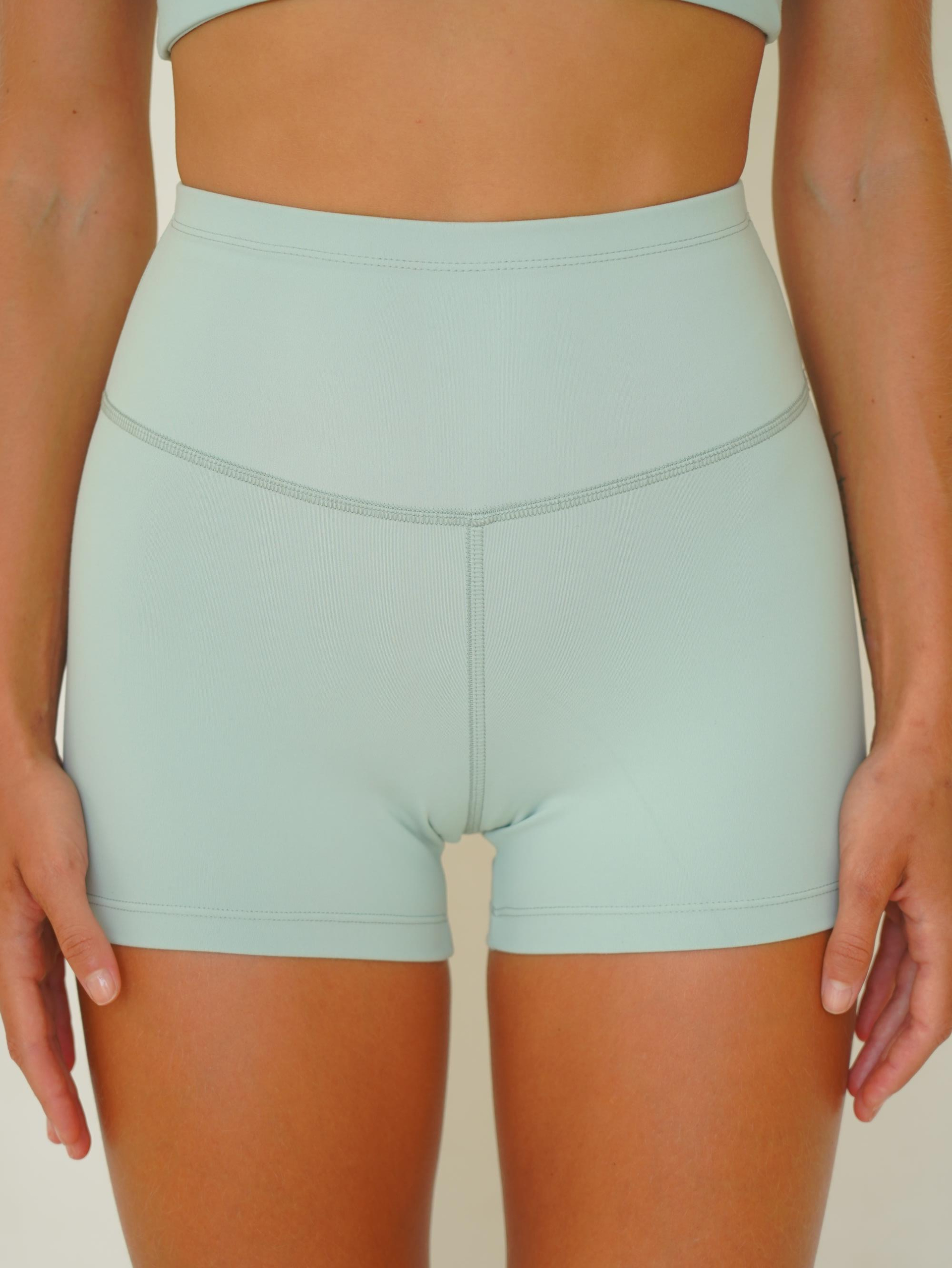 Samadhi Dikiş Detay Kısa Mint Şort