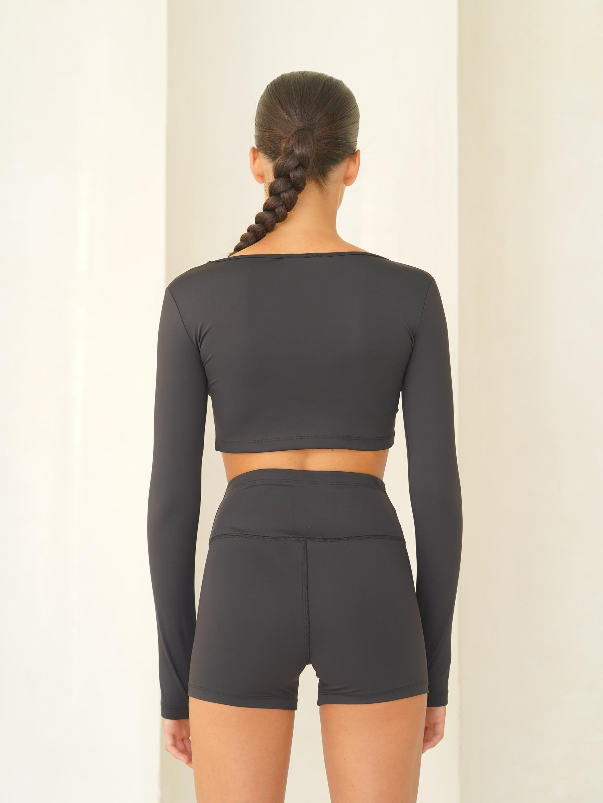 Samadhi Uzun Kollu Spor Siyah Crop