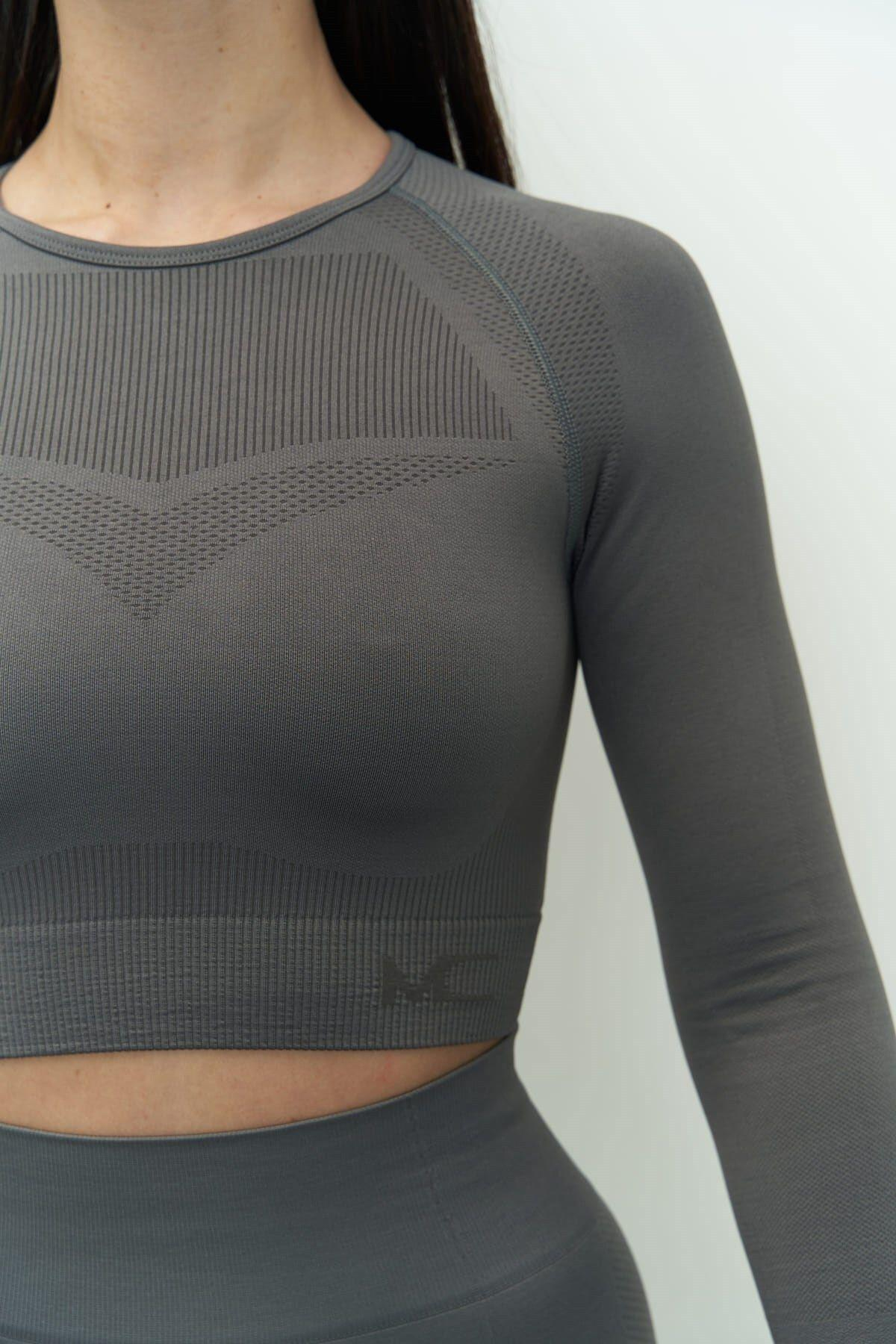 Mai Collection Sandra Gray Long Sleeve Crop