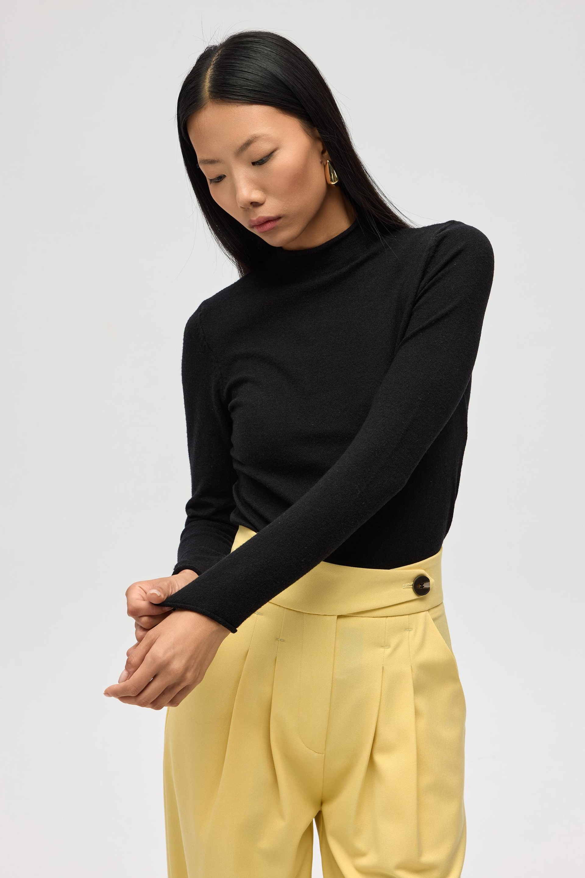 Serina Balıkçı Yaka Siyah İnce Triko