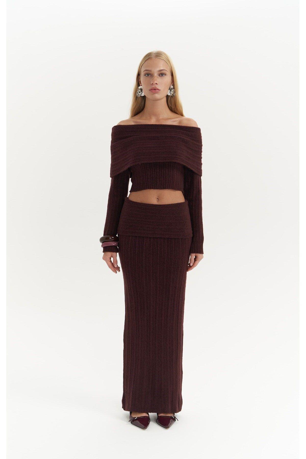 Sevara Burgundy Blouse&Skirt Knit Set