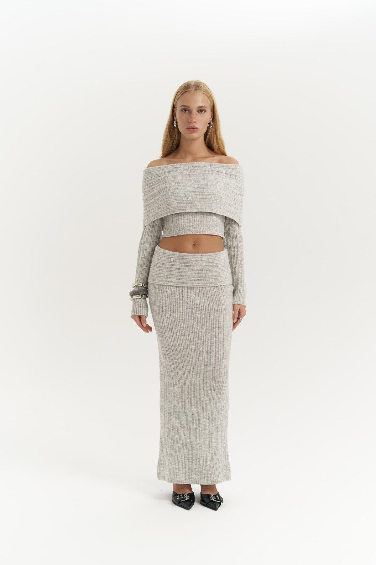 Sevara Gray Blouse&Skirt Knit Set