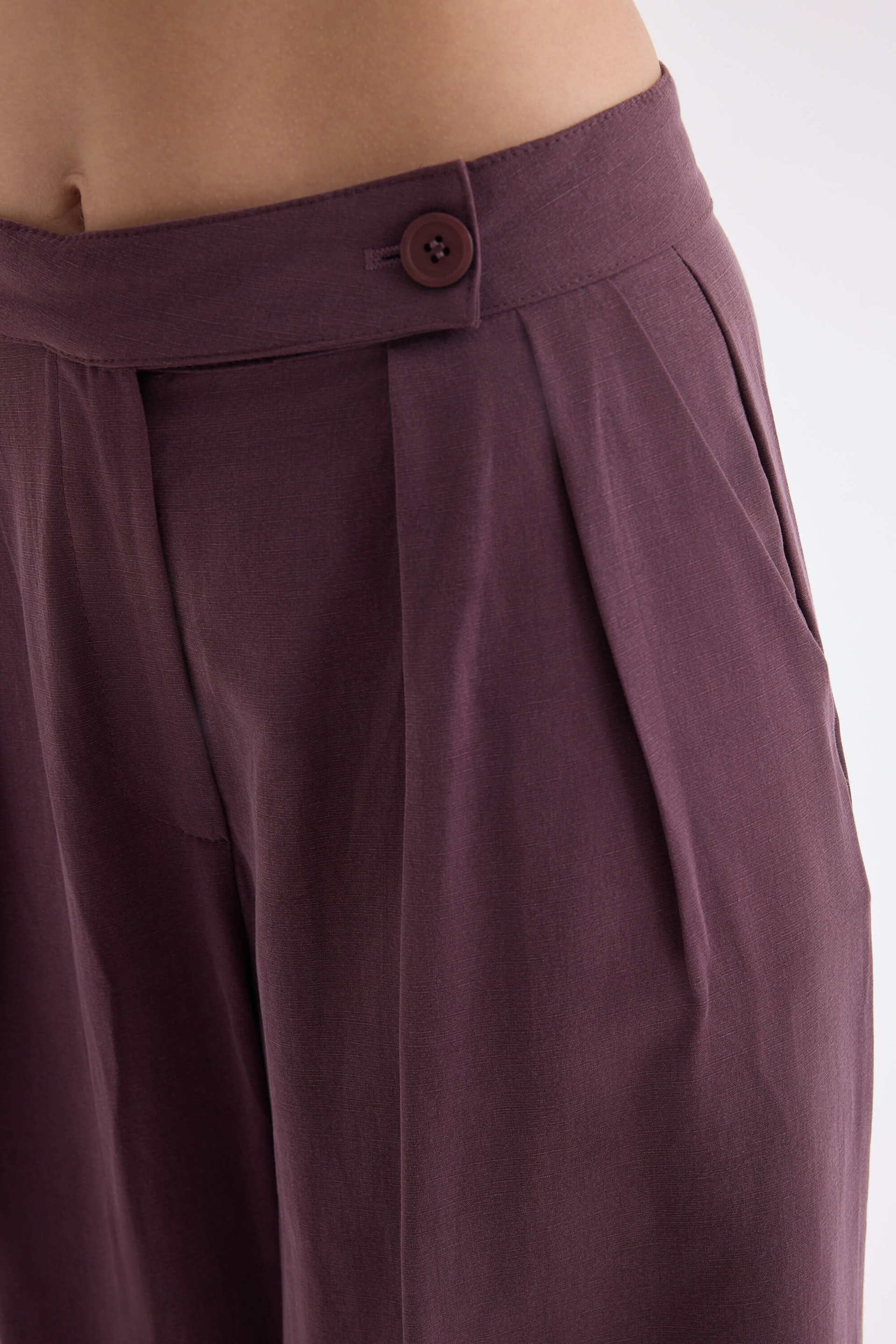 Shonas Lace-Up Detail Burgundy Vest Pants Set