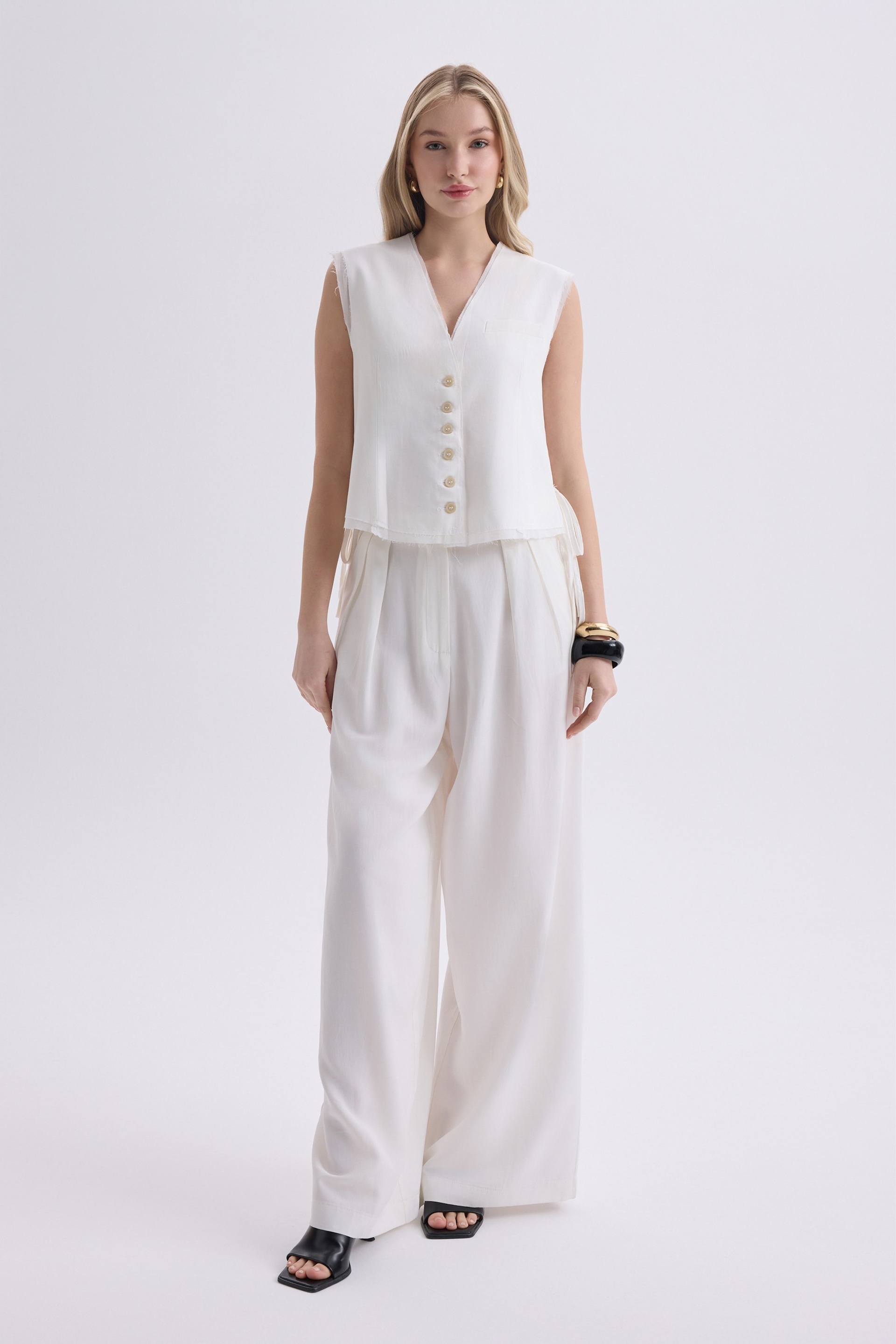 Shonas Lace-Up Detail Ecru Vest Pants Set