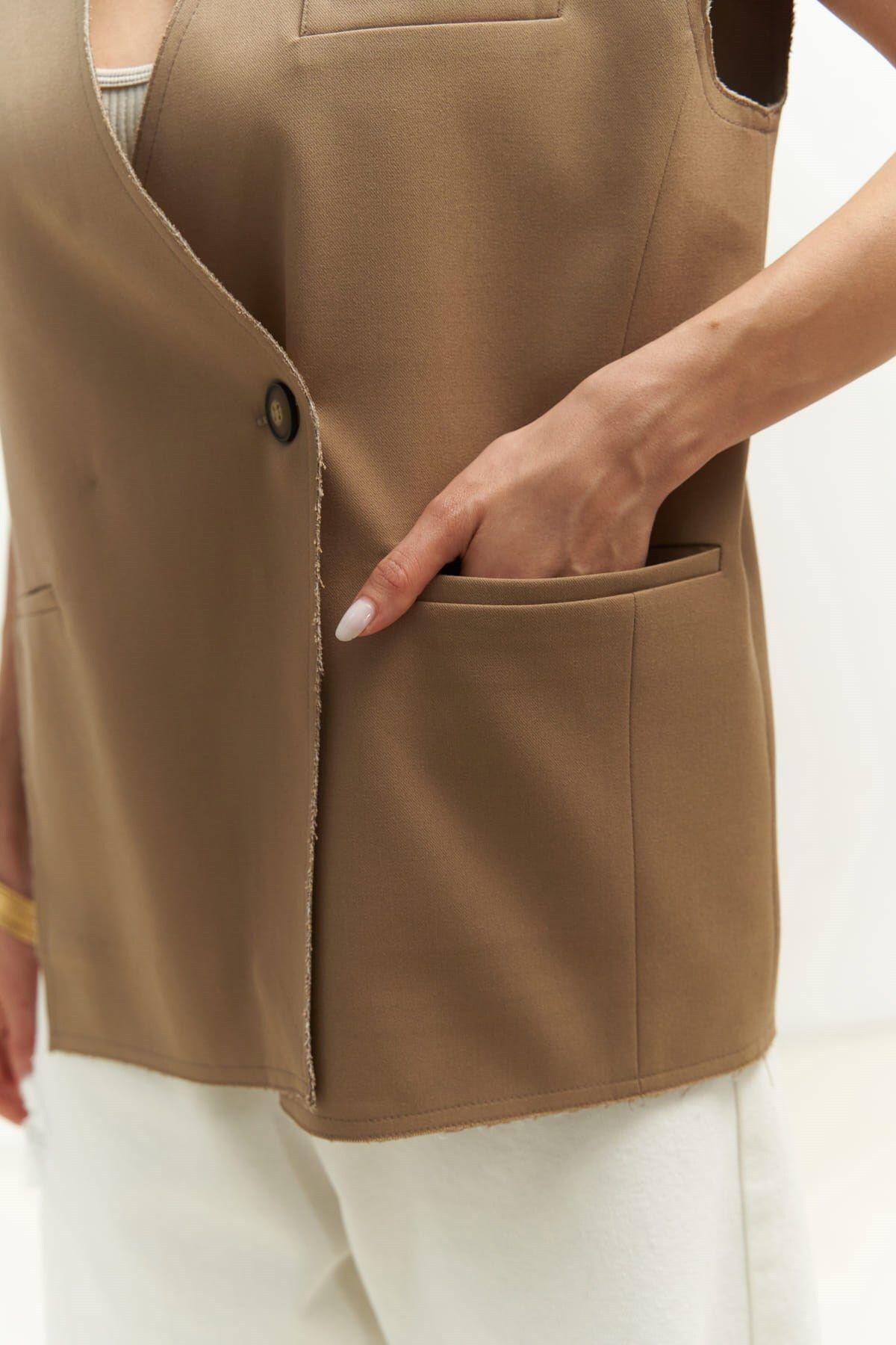 Sissela Yan Yırtmaç Detay Vizon Yelek