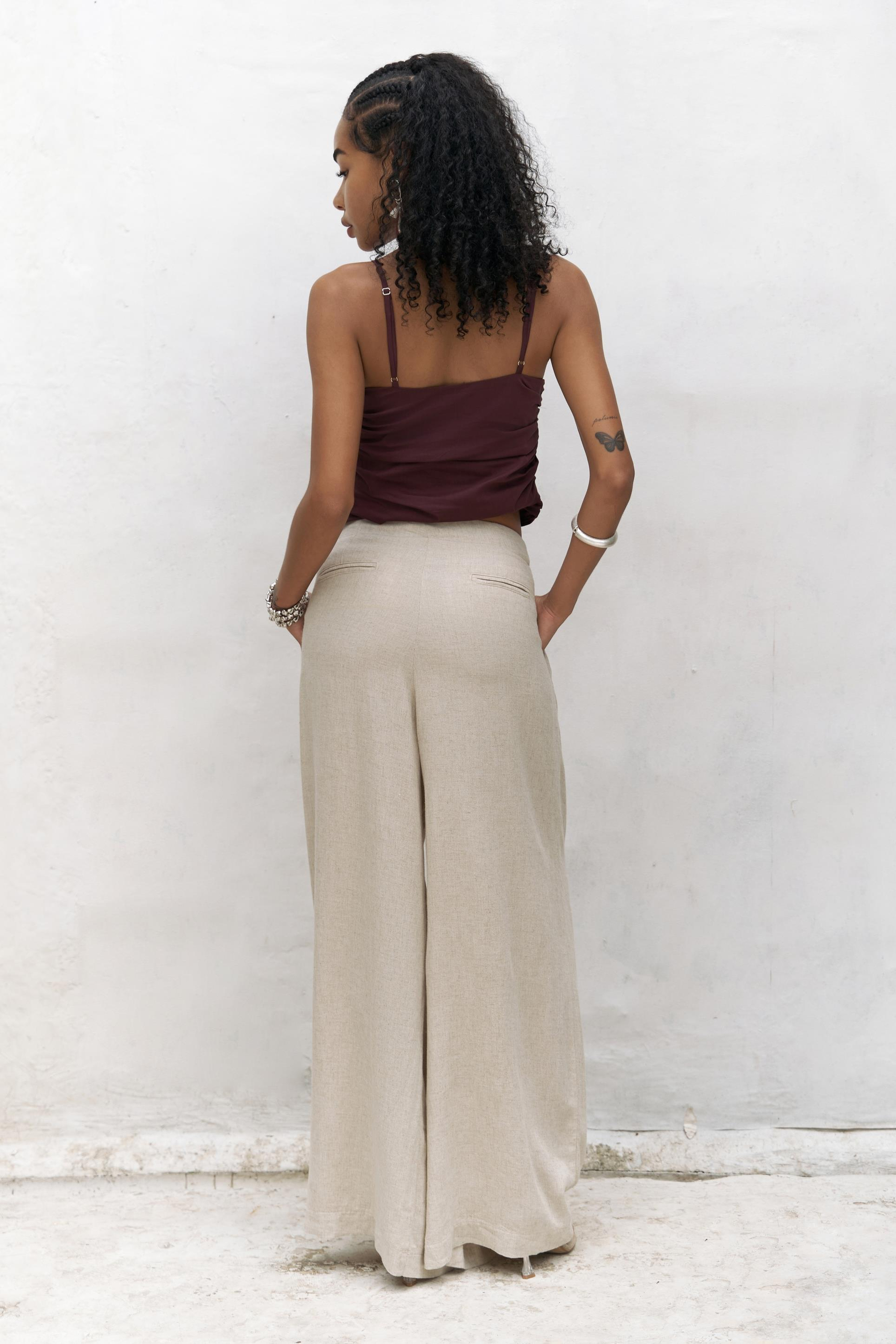 Tia Gül Detay Bordo Crop