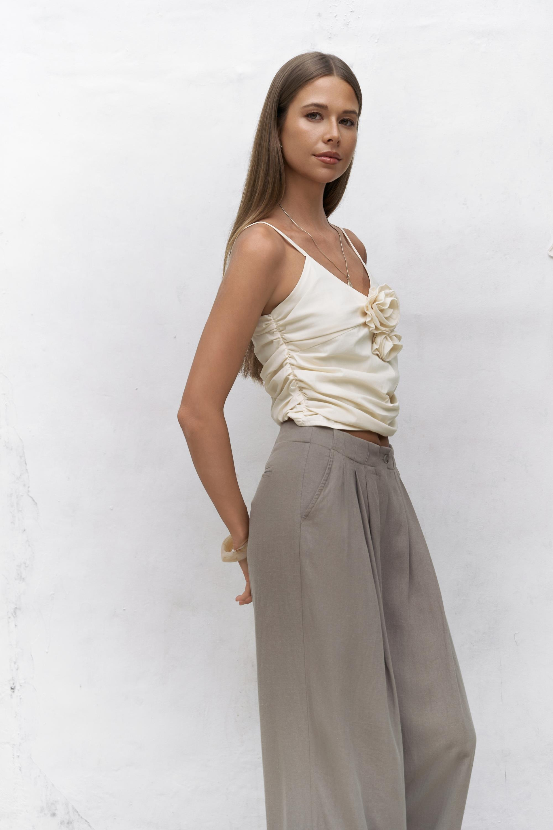 Tia Gül Detay Sarı Crop