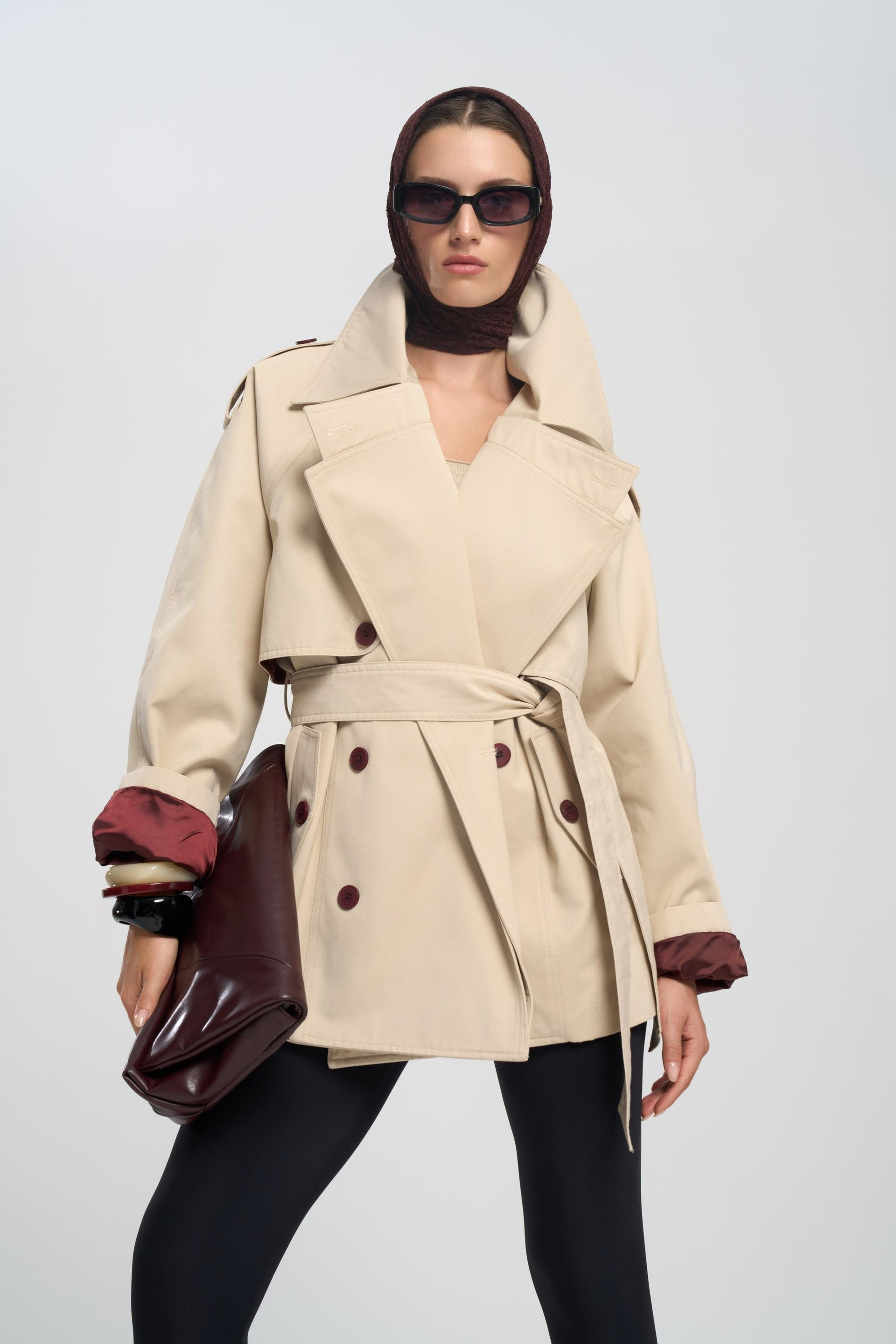 Tyra Bej Kemerli Kısa Trençkot