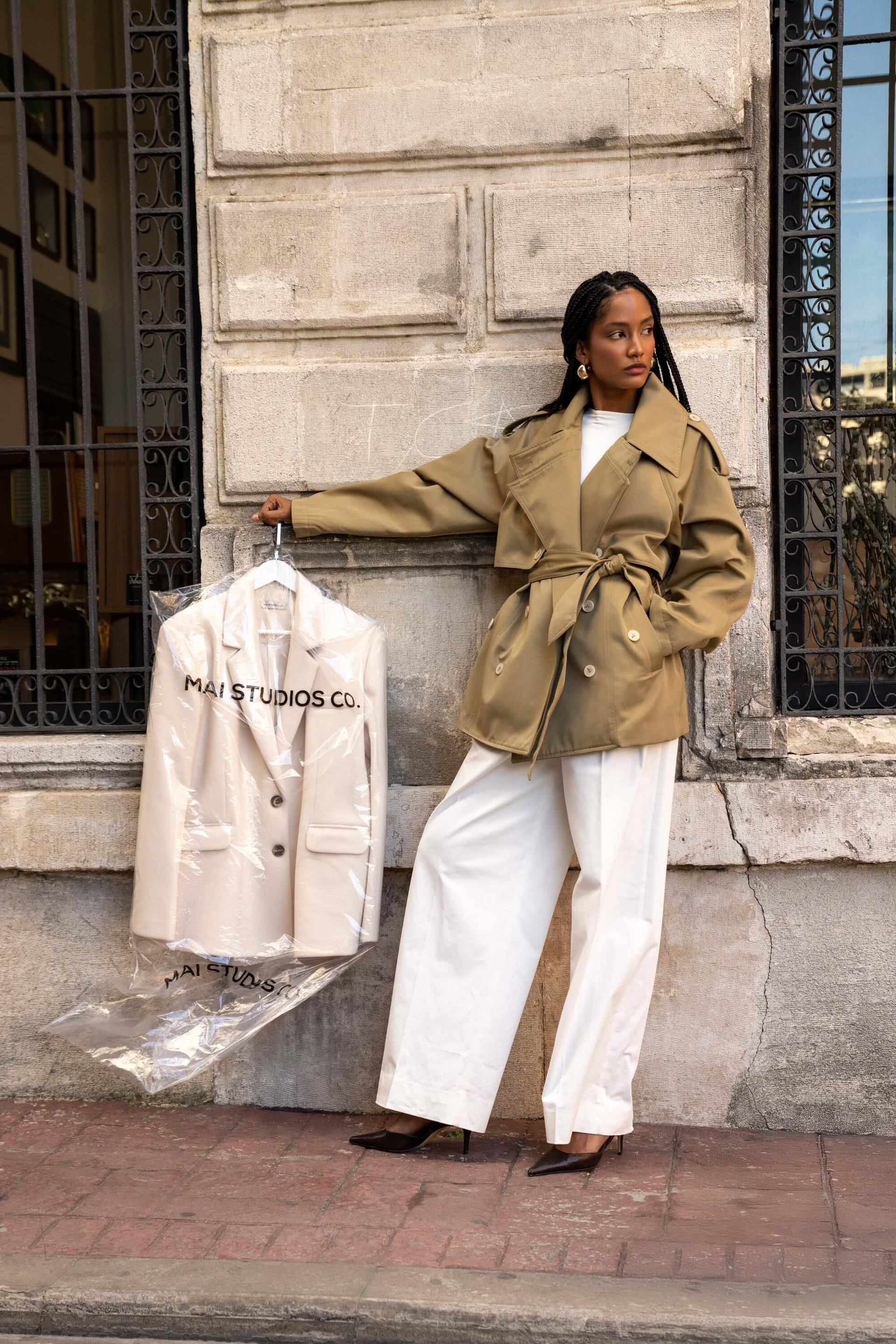 Tyra Haki Kemerli Kısa Trençkot