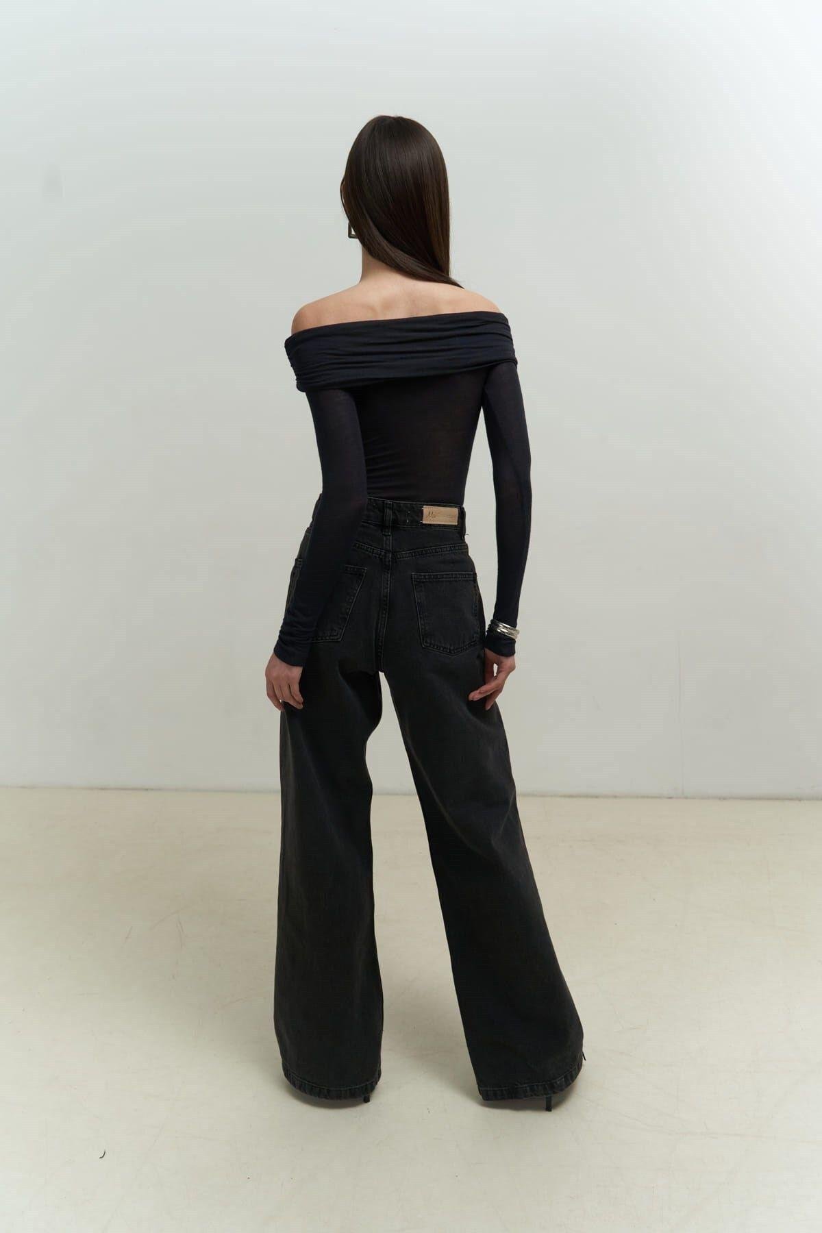 Vanni Long Sleeve Black Blouse