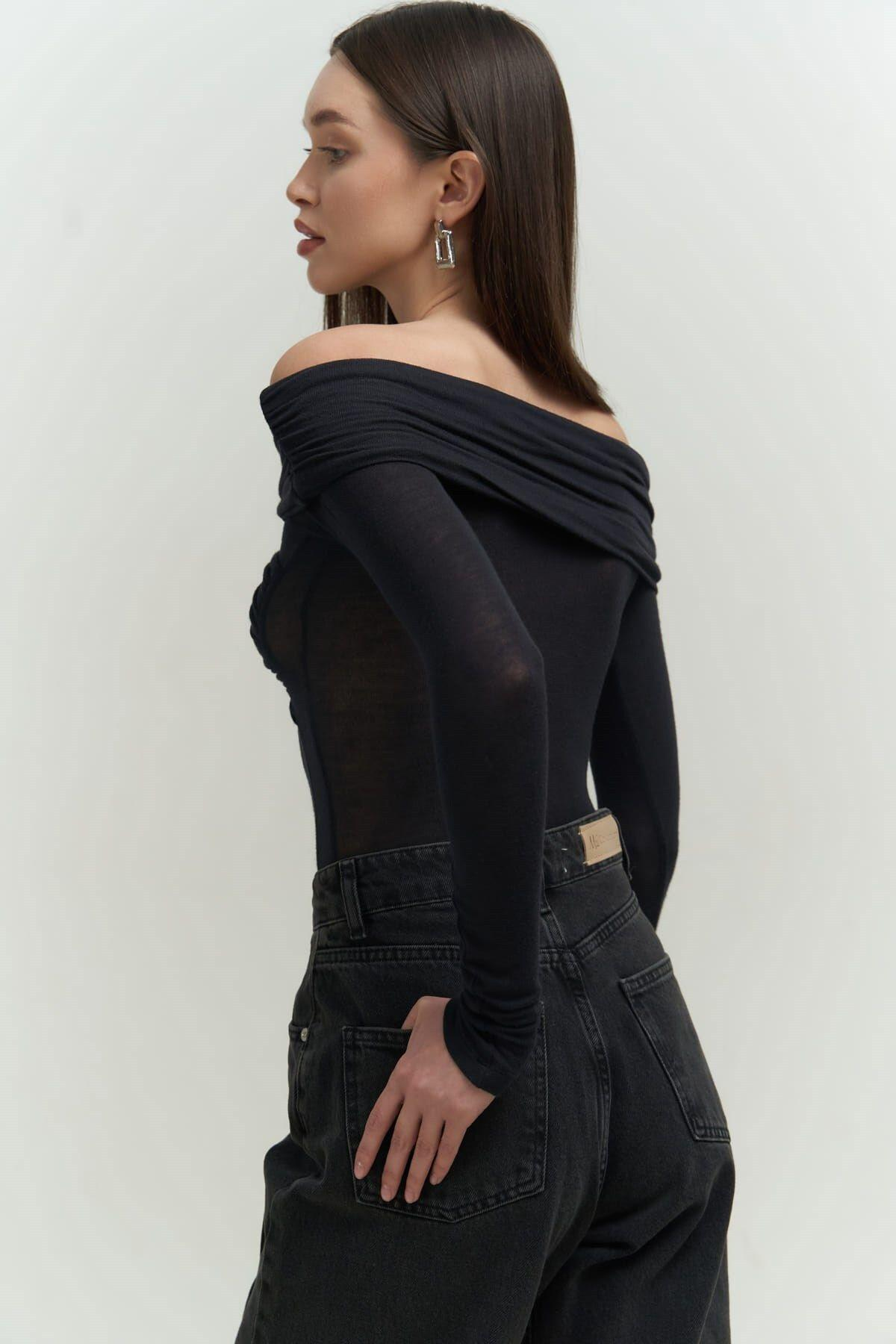 Vanni Long Sleeve Black Blouse