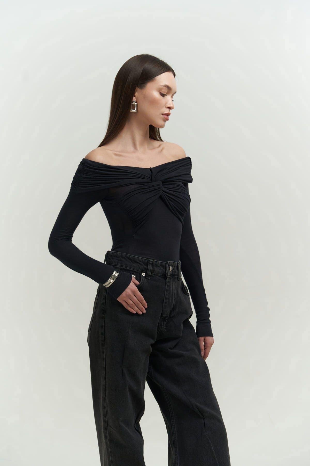 Vanni Long Sleeve Black Blouse