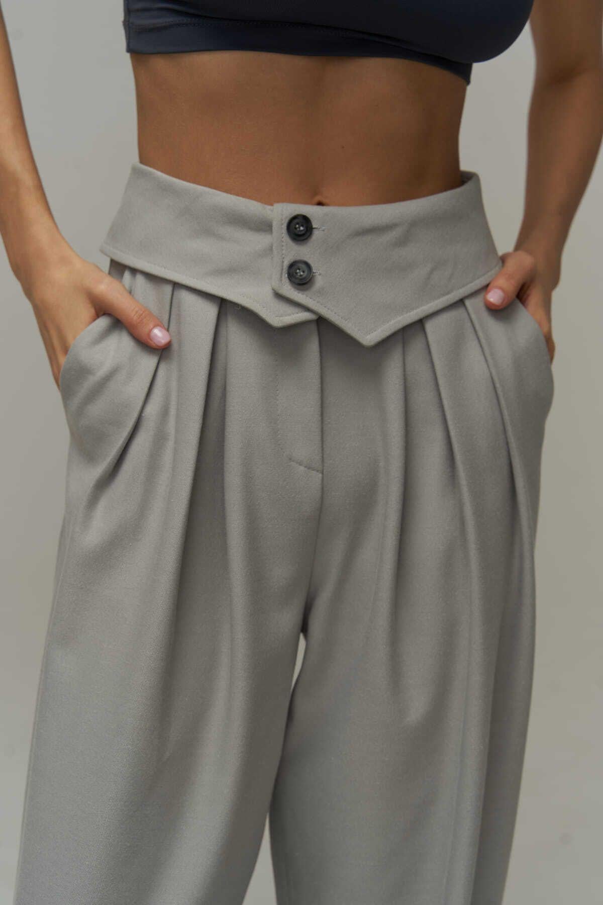 Mai Vanya Gray Blazer Suit