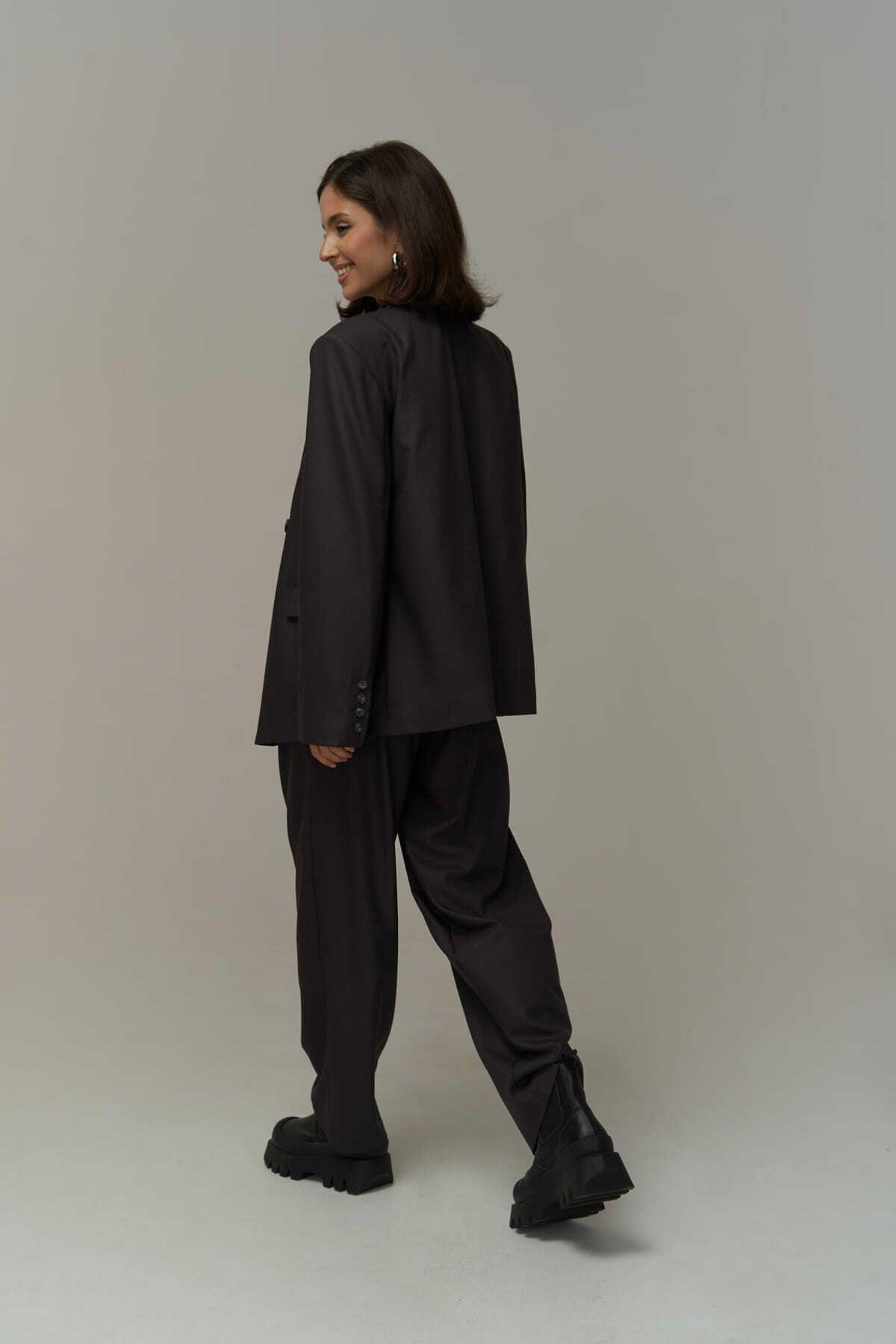 Mai Vanya Light Black Blazer Suit