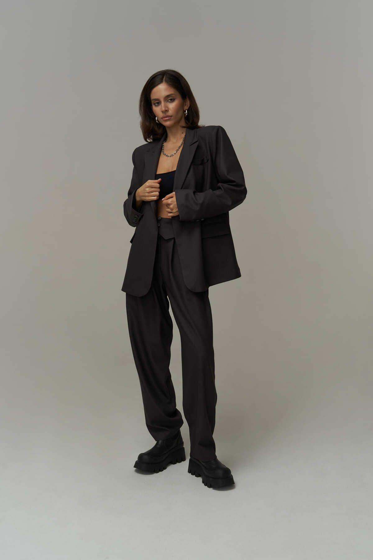 Mai Vanya Light Black Blazer Suit