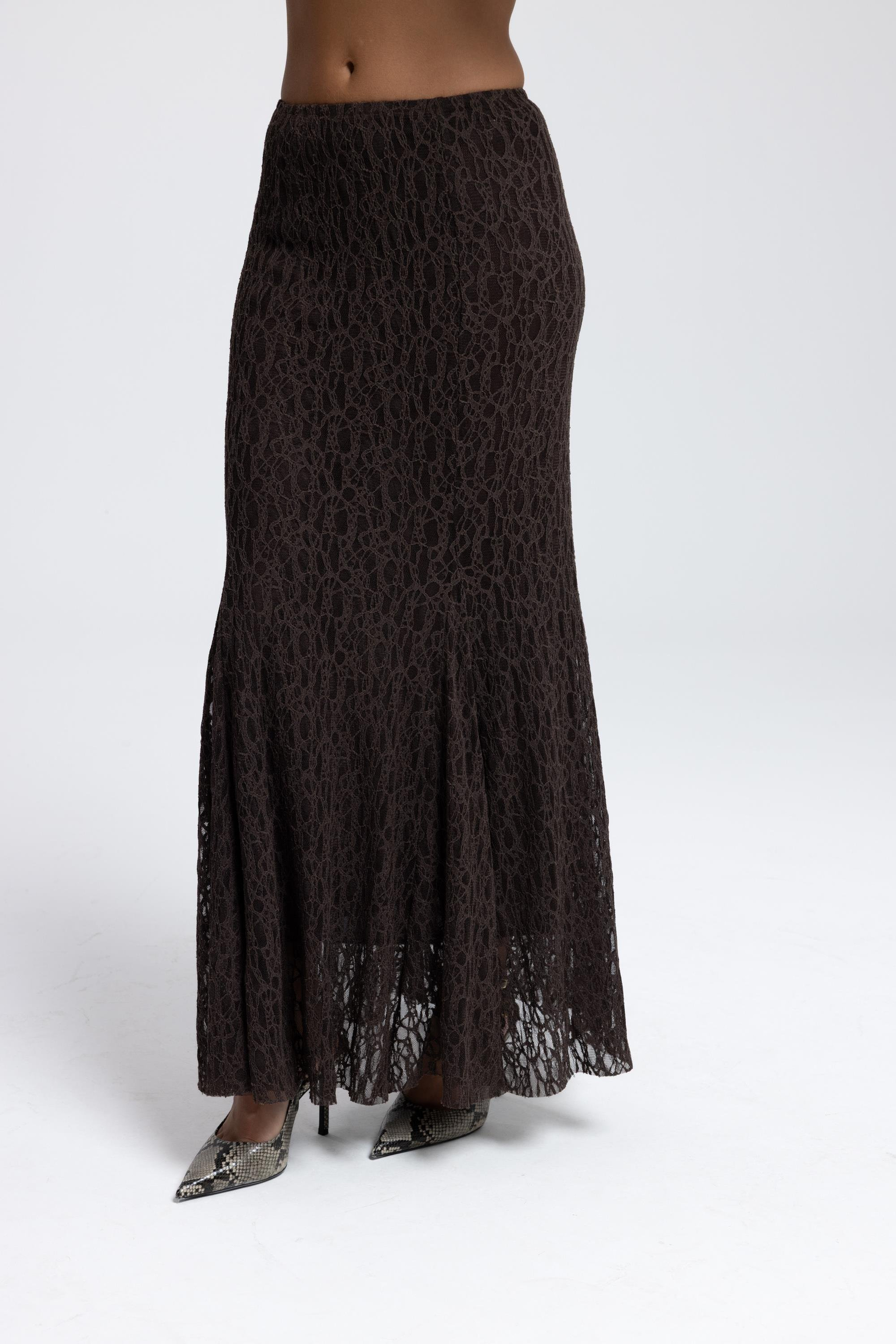 Veylia Uzun Kahve Dantel Etek