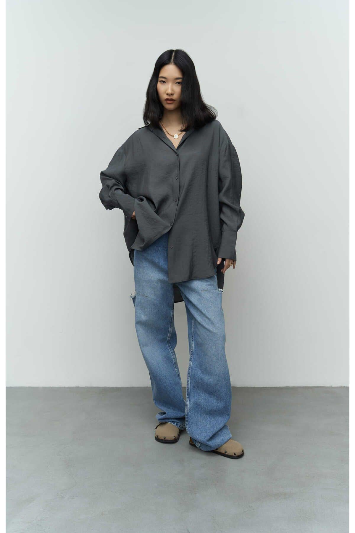 Mai Zaria Anthracite Oversize Shirt