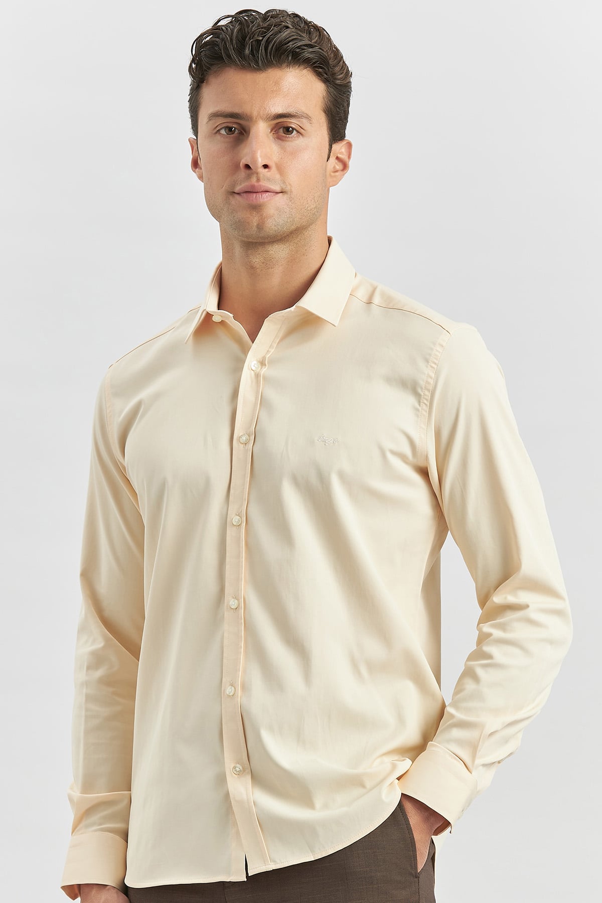 Bej Uzun Kol Düz Bez Ayağı Sert Yaka Classic Slim Fit Gömlek 1004240334