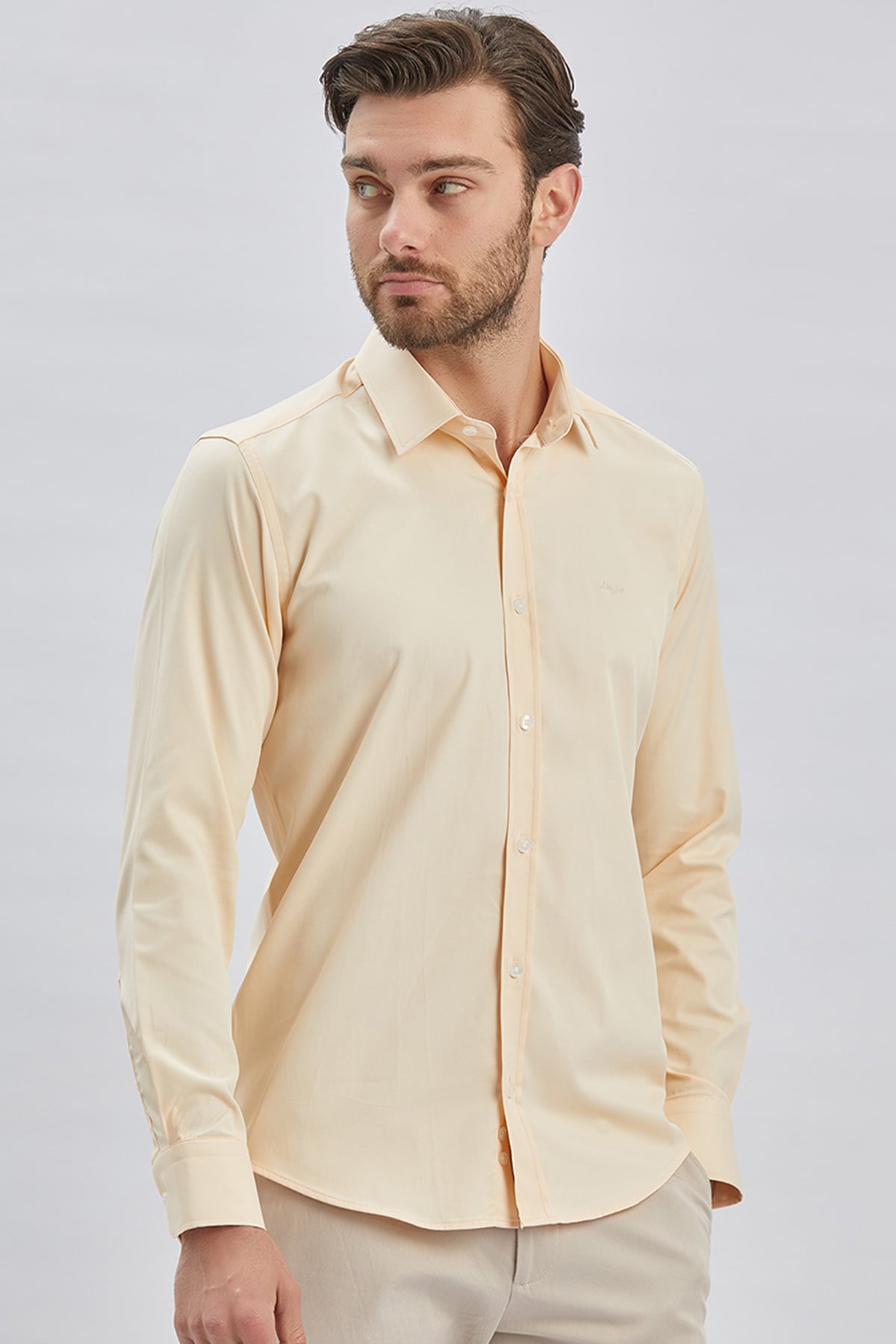 Bej Uzun Kollu Cepsiz Pamuklu Likralı Klasik Slim Fit Gömlek 1004240234