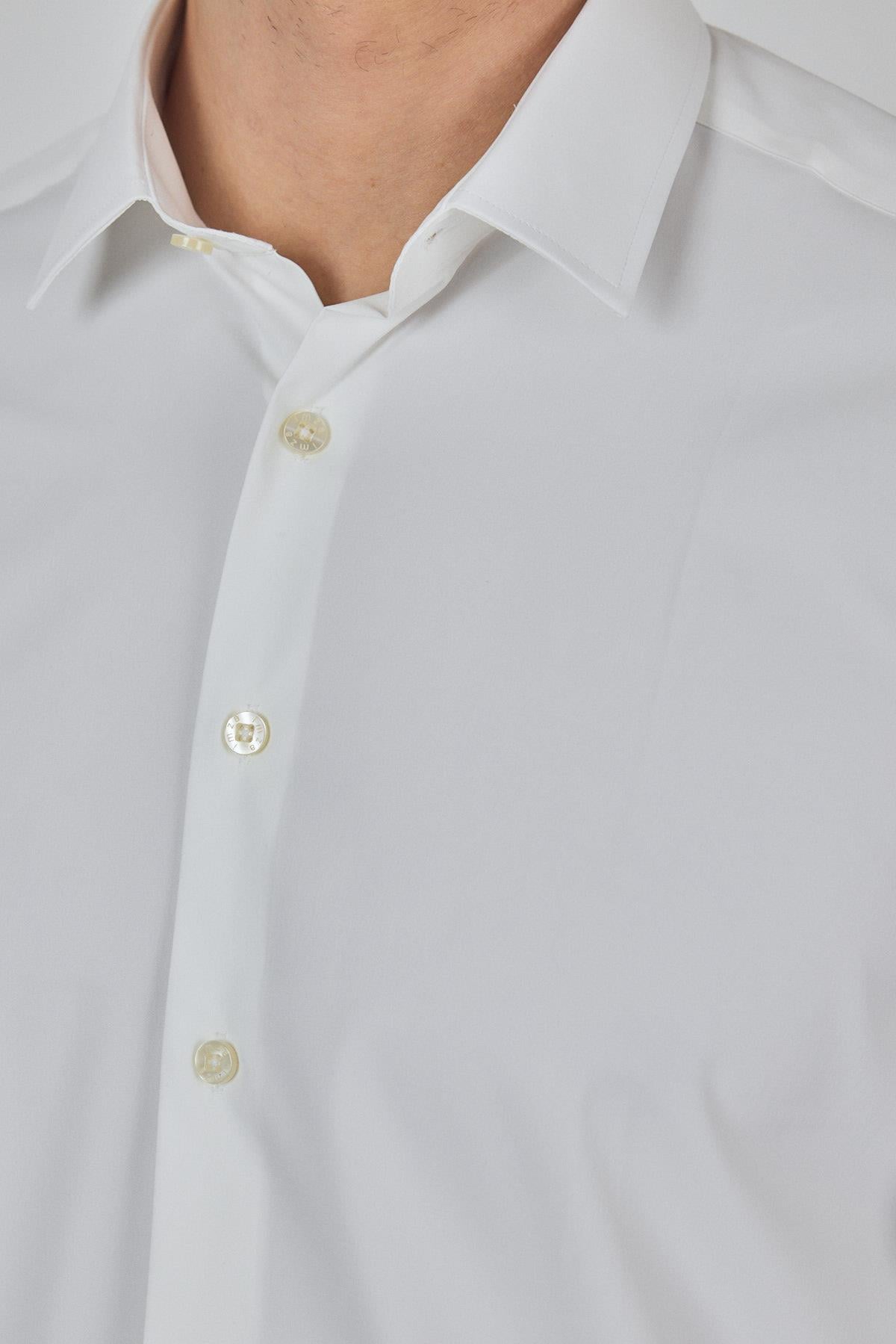 Krem Rengi Sert Yaka Cepsiz Gabardin Uzun Kol Slim Fit Esnek Gömlek 1004250234