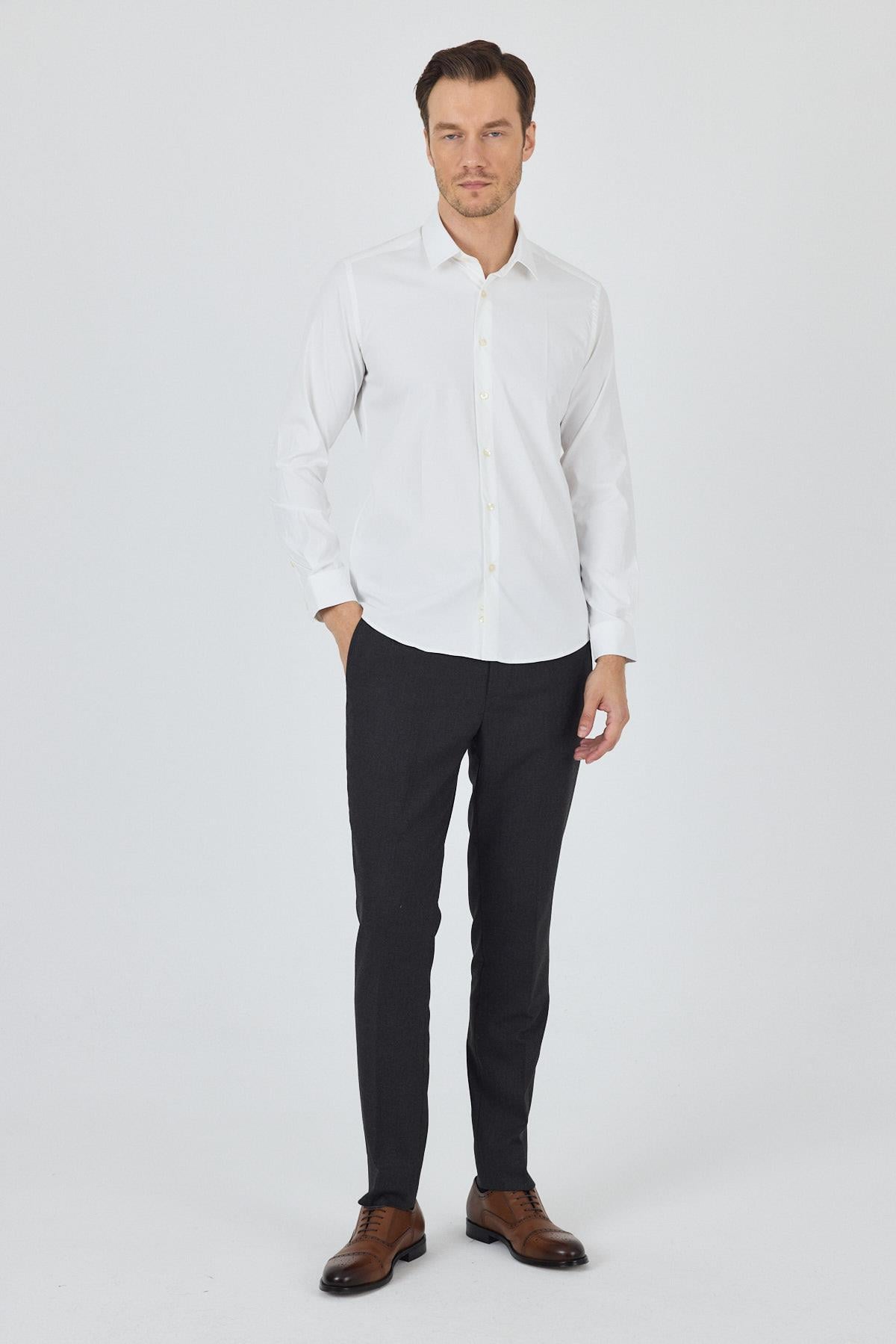 Krem Rengi Sert Yaka Cepsiz Gabardin Uzun Kol Slim Fit Esnek Gömlek 1004250234