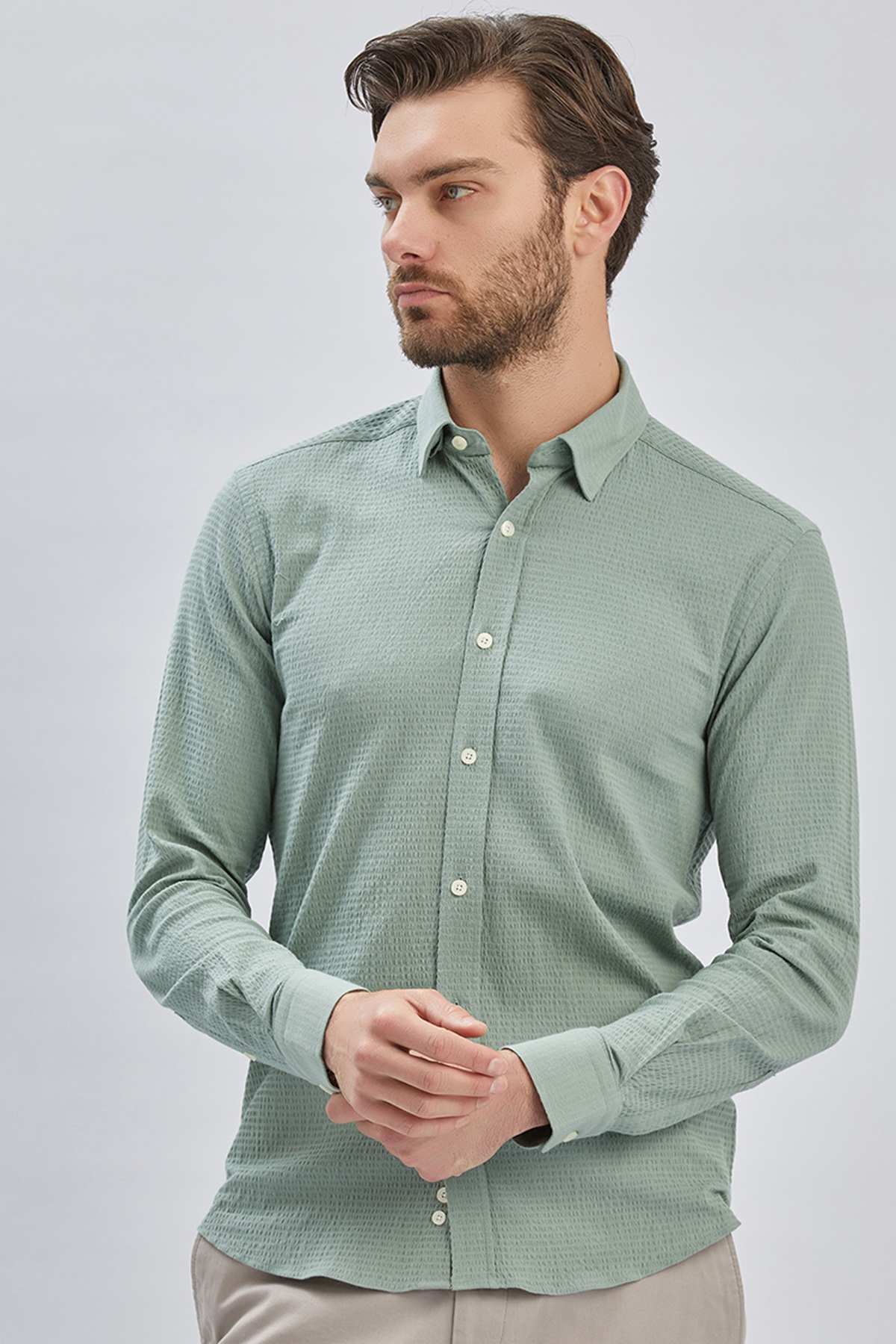Yeşil Uzun Kollu Biritli Yaka Biyeli Pamuklu Likralı Casual Slim Fit Gömlek 1004240232