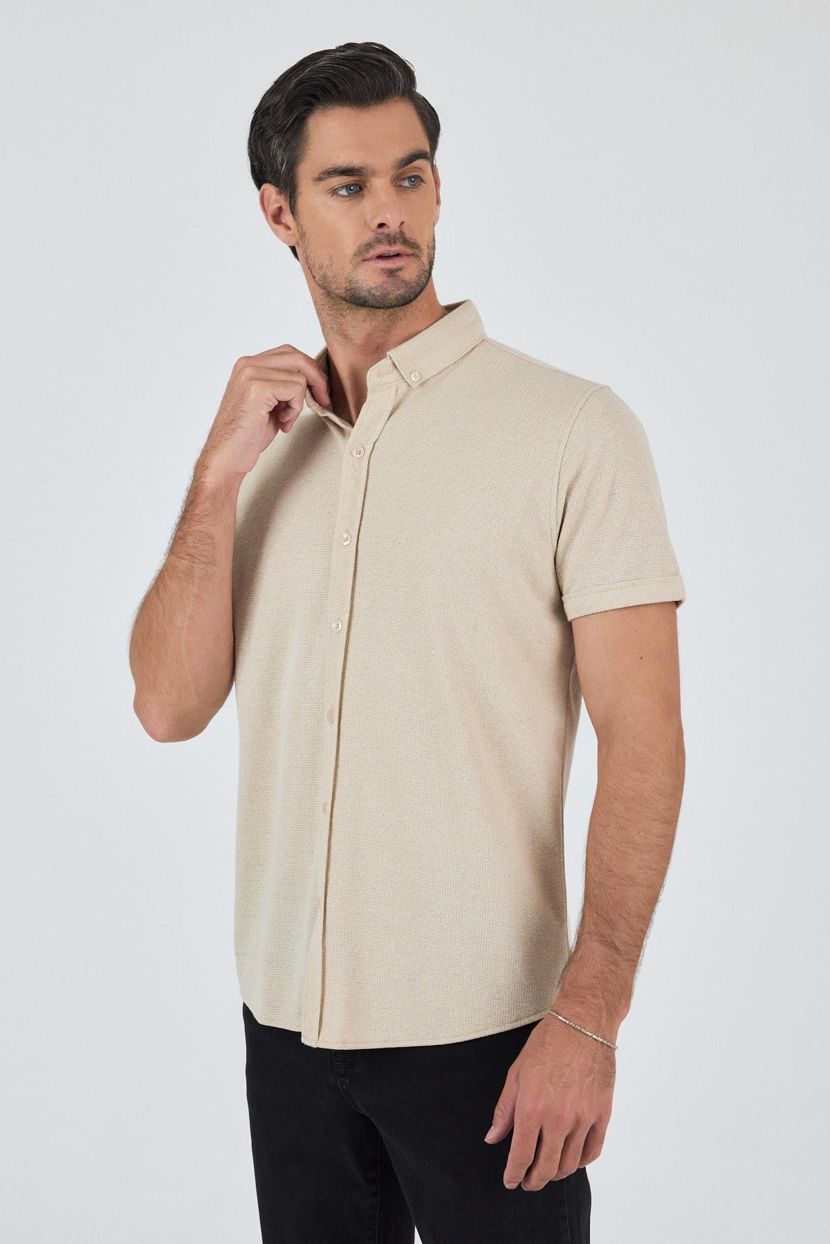 Bej Kısa Kol Düz Örme Düğmeli Yaka Cepsiz Pamuklu Classic Slim Fit Gömlek 1004250155