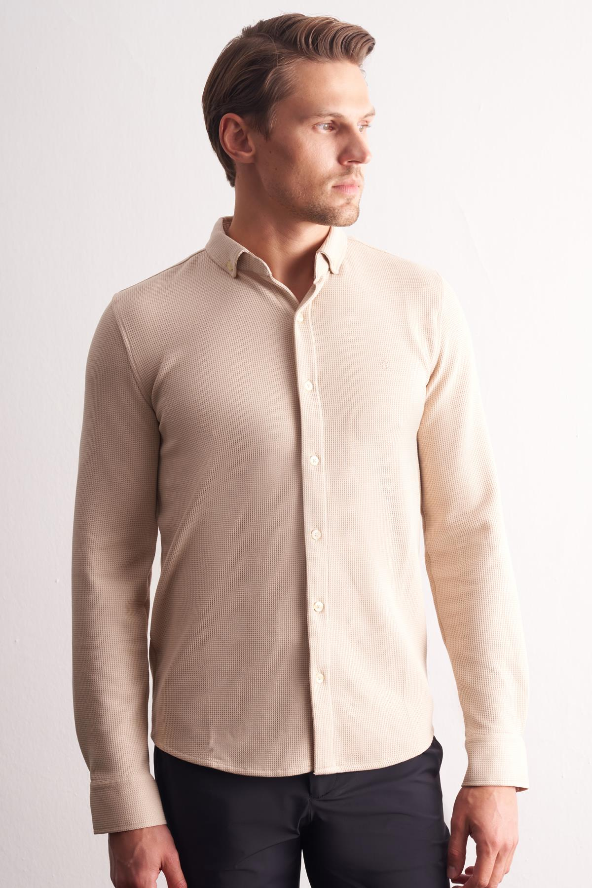 Bej Uzun Kol Düğmeli Yaka Kendinden Desenli Pamuklu Slim Fit Gömlek 1004255267