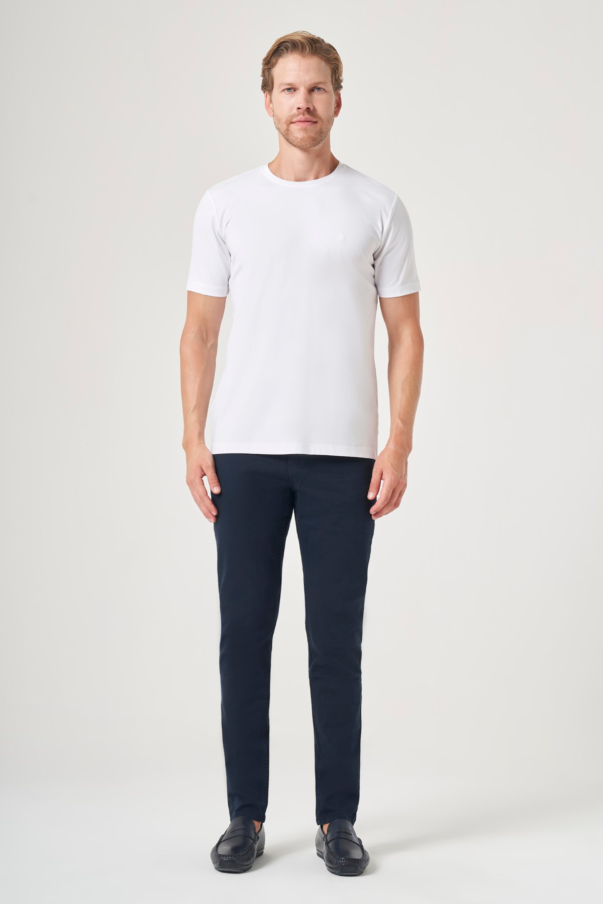 Beyaz Bisiklet Yaka Kısa Kol Örme Slim Fit Esnek Basic Tişört 1011260184
