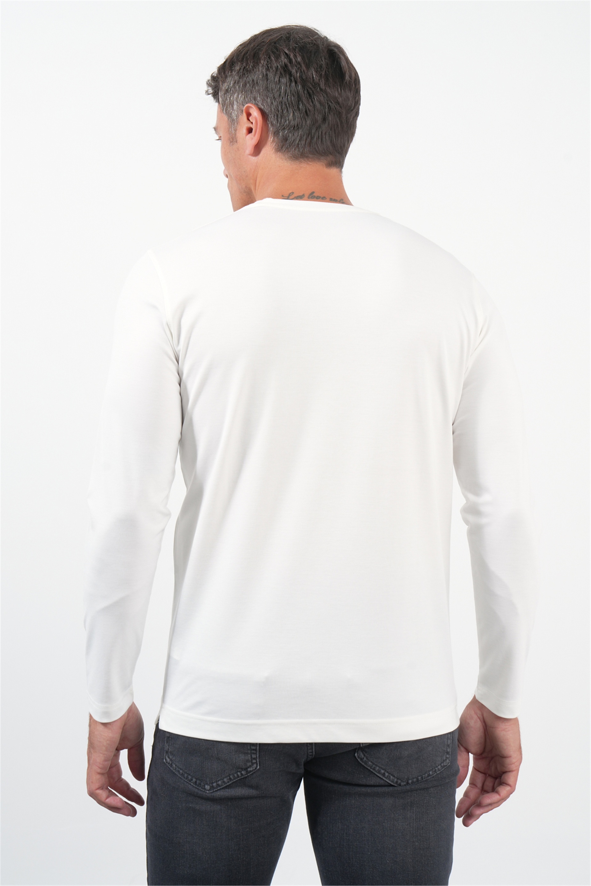 Beyaz Bisiklet Yaka Uzun Kol Örme Standart Fit Esnek Sweatshirt 1013260150