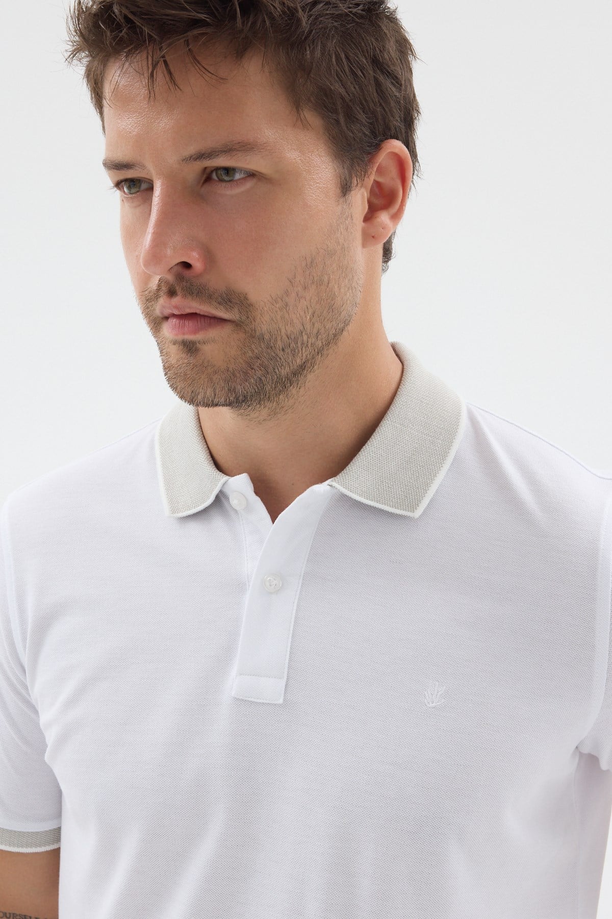 Beyaz-Çağla Polo Yaka Pike Kısa Kol Slim Fit %100 Pamuk Tişört 1011260171