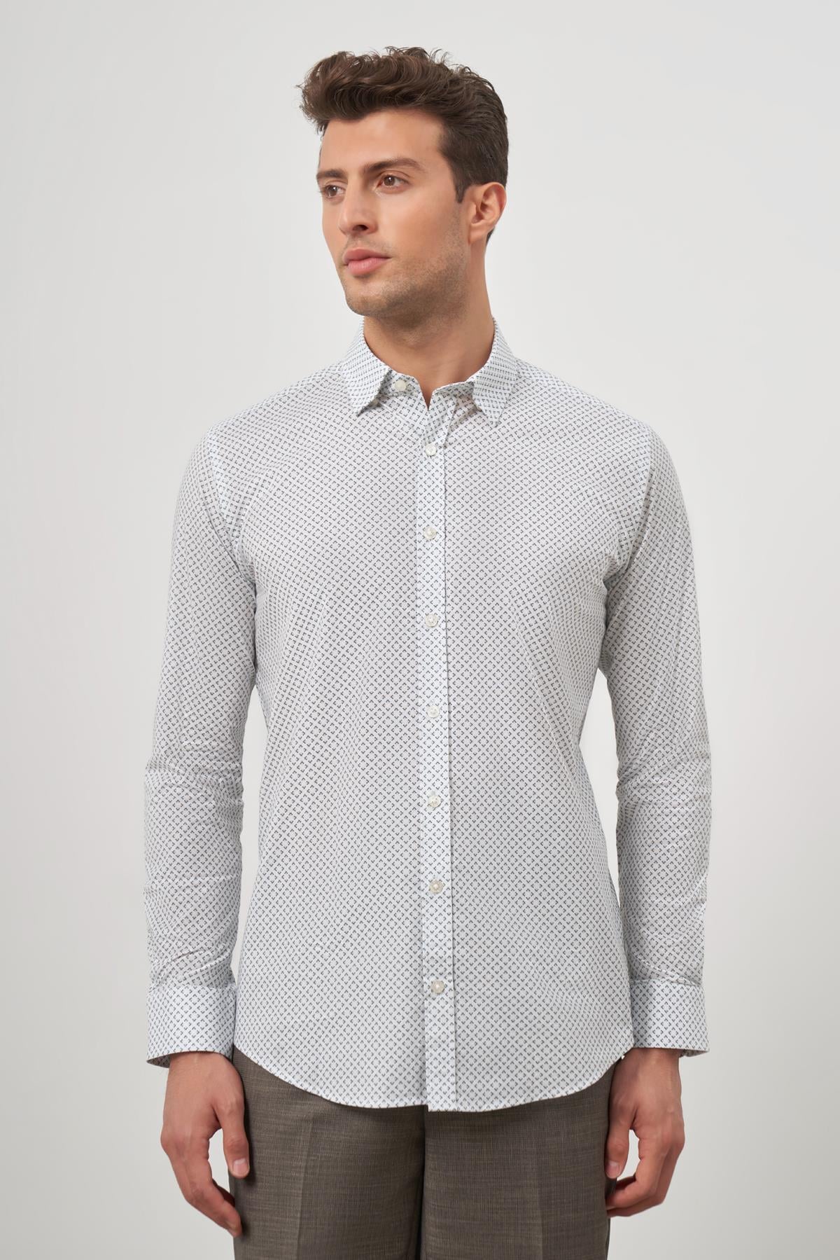Beyaz Uzun Kol Perfectto Alttan Biritli Yaka Cepsiz Pamuklu Classic Slim Fit Gömlek 1004240259
