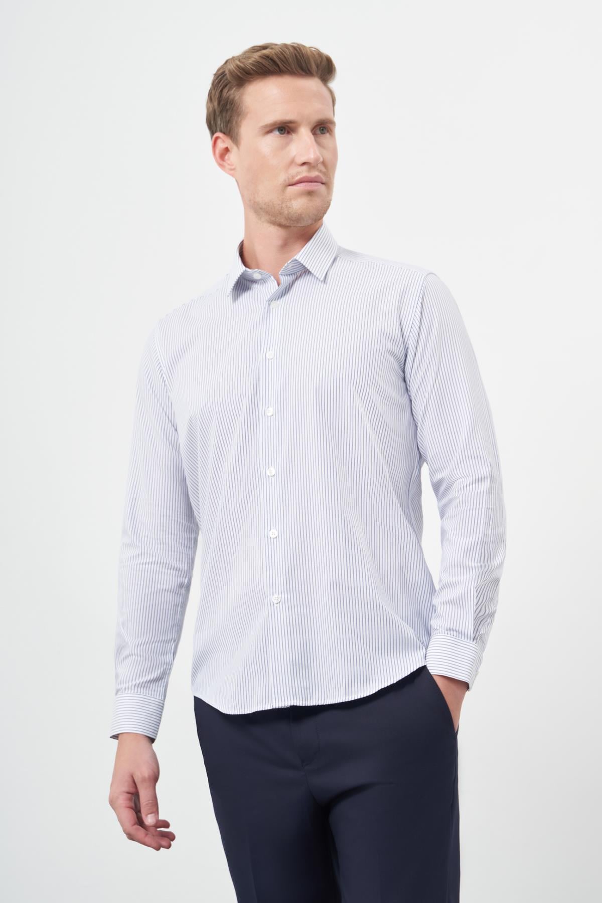 Uzun Kol Çizgili Desen Oxford Sert Yaka Cepsiz Pamuklu Classic Slim Fit Gömlek 1004245206