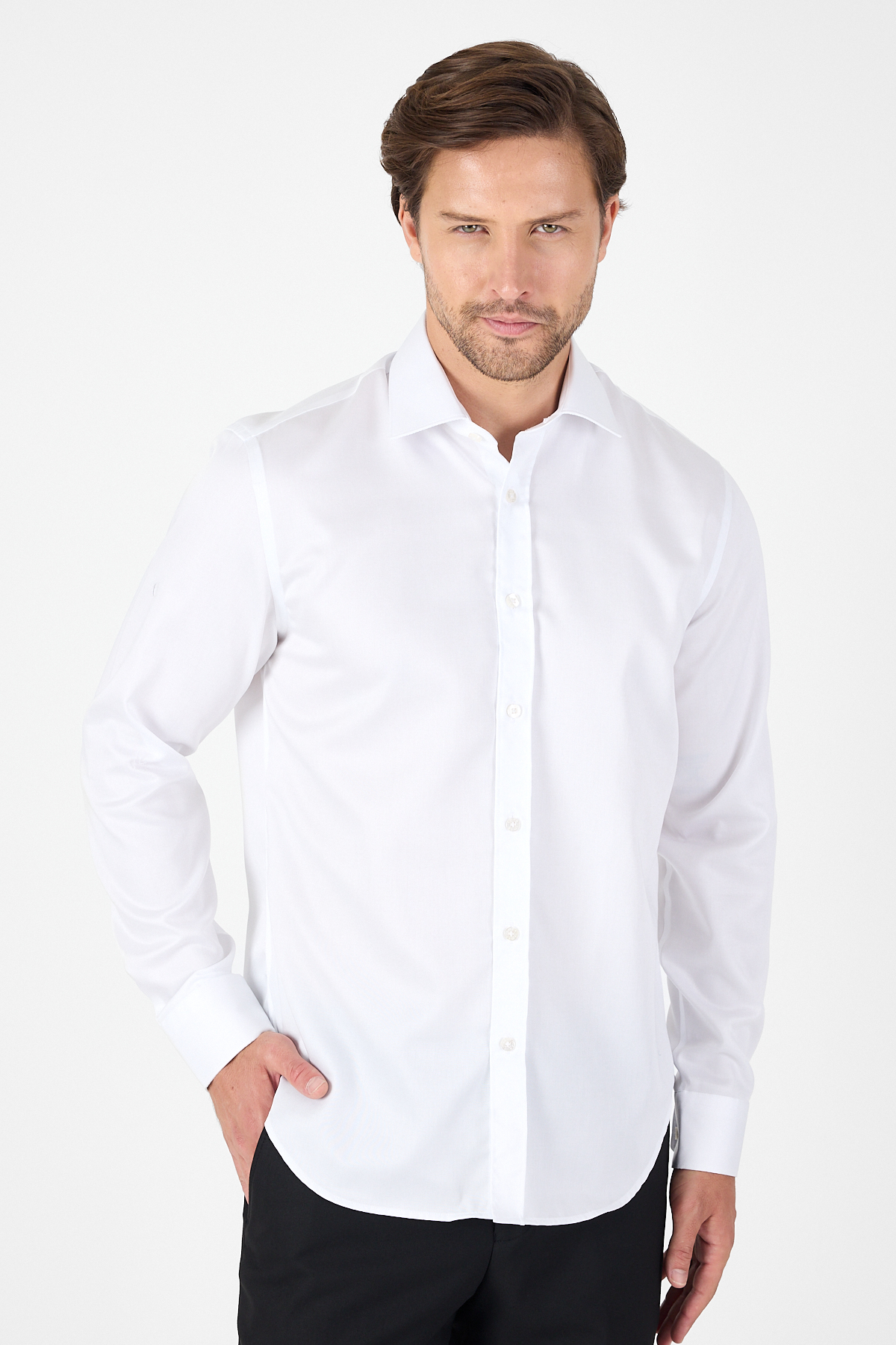 Beyaz Uzun Kol İtalyan Yaka Kolay Ütü Slim Fit %100 Pamuk Gömlek 1004250269