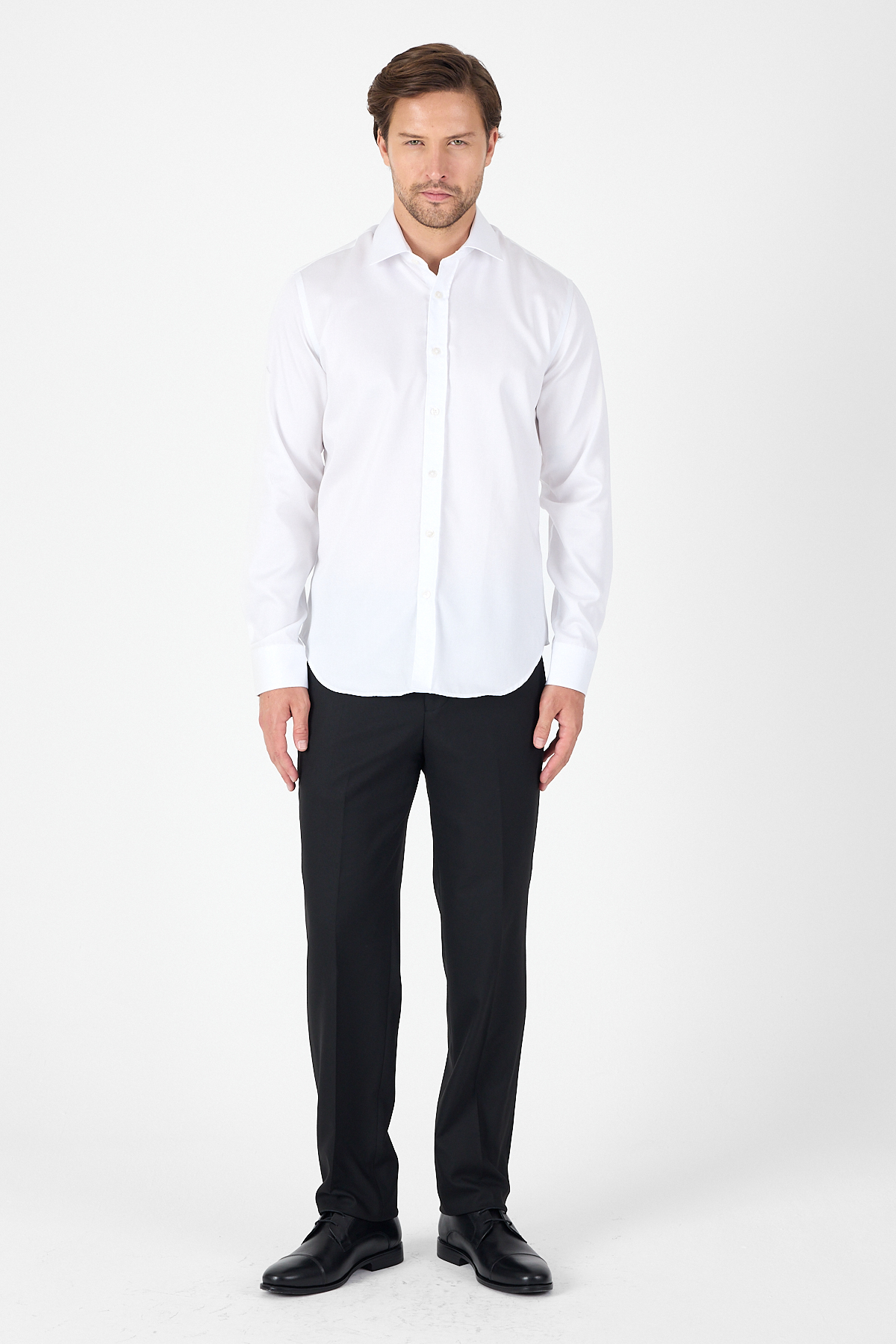 Beyaz Uzun Kol İtalyan Yaka Kolay Ütü Slim Fit %100 Pamuk Gömlek 1004250269