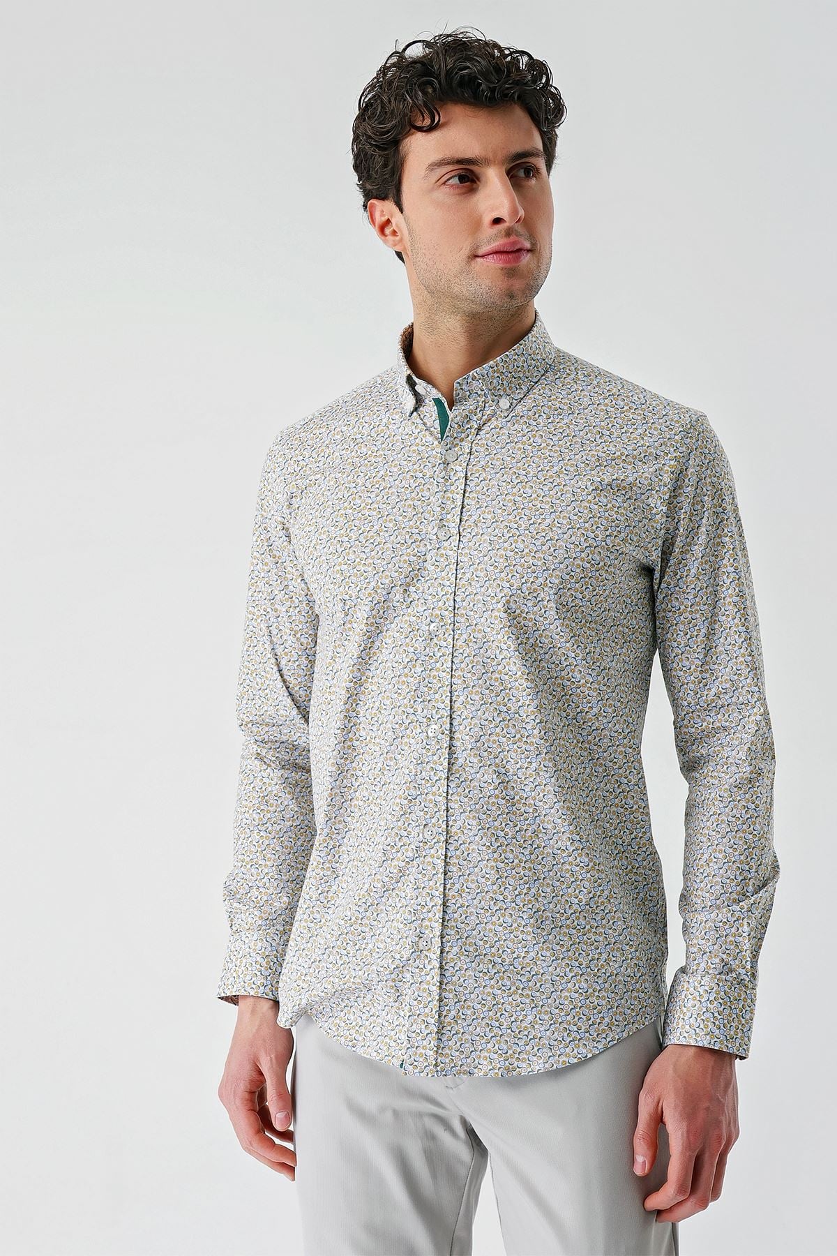 Uzun Kollu Baskılı Cepsiz Biyeli Pamuklu Likralı Slim Fit Gömlek 1004240141