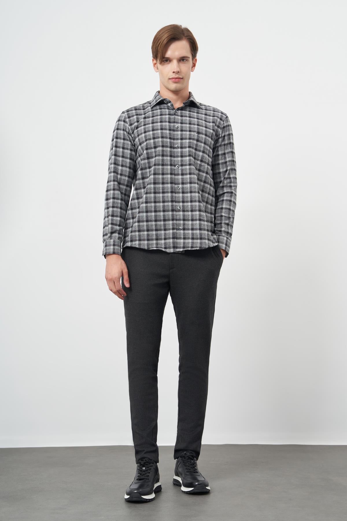 Uzun Kol Ekose Desen Gabardin Sert Yaka Cepli Pamuklu Classic Comfort Fit Gömlek 1004245169