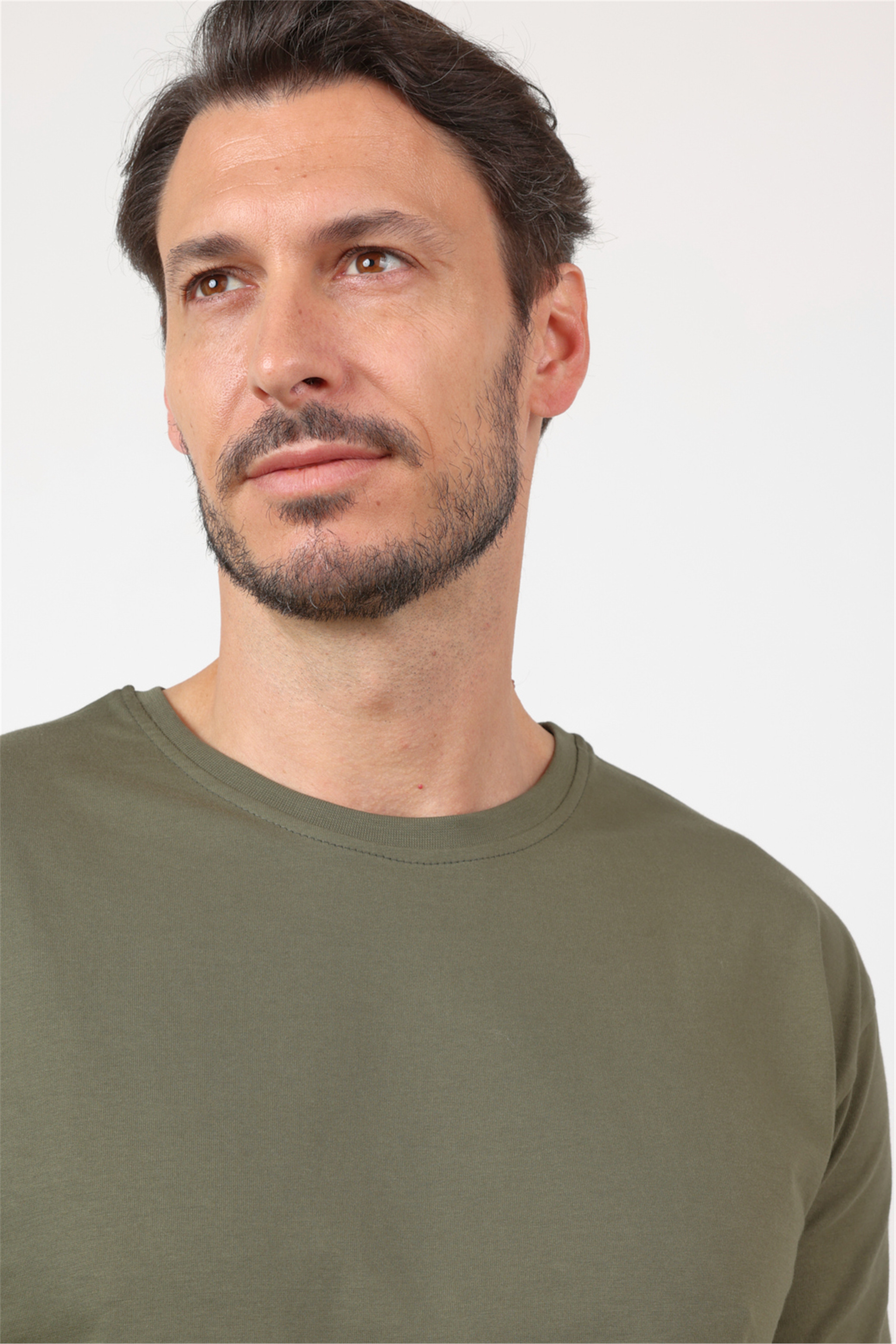 Haki Bisiklet Yaka Kısa Kol Cepsiz Slim Fit Pamuklu Tişört 1011260166