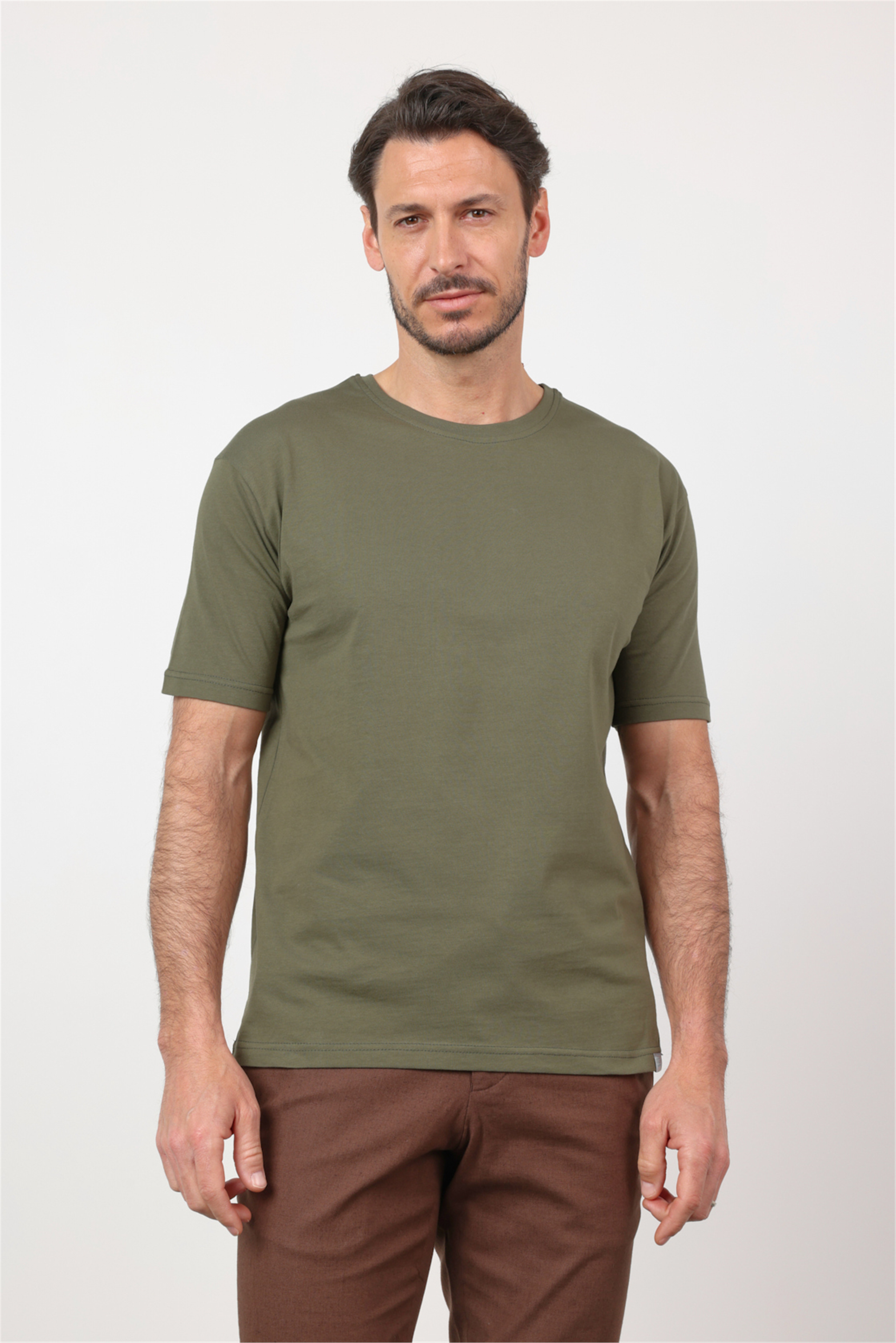 Haki Bisiklet Yaka Kısa Kol Cepsiz Slim Fit Pamuklu Tişört 1011260166