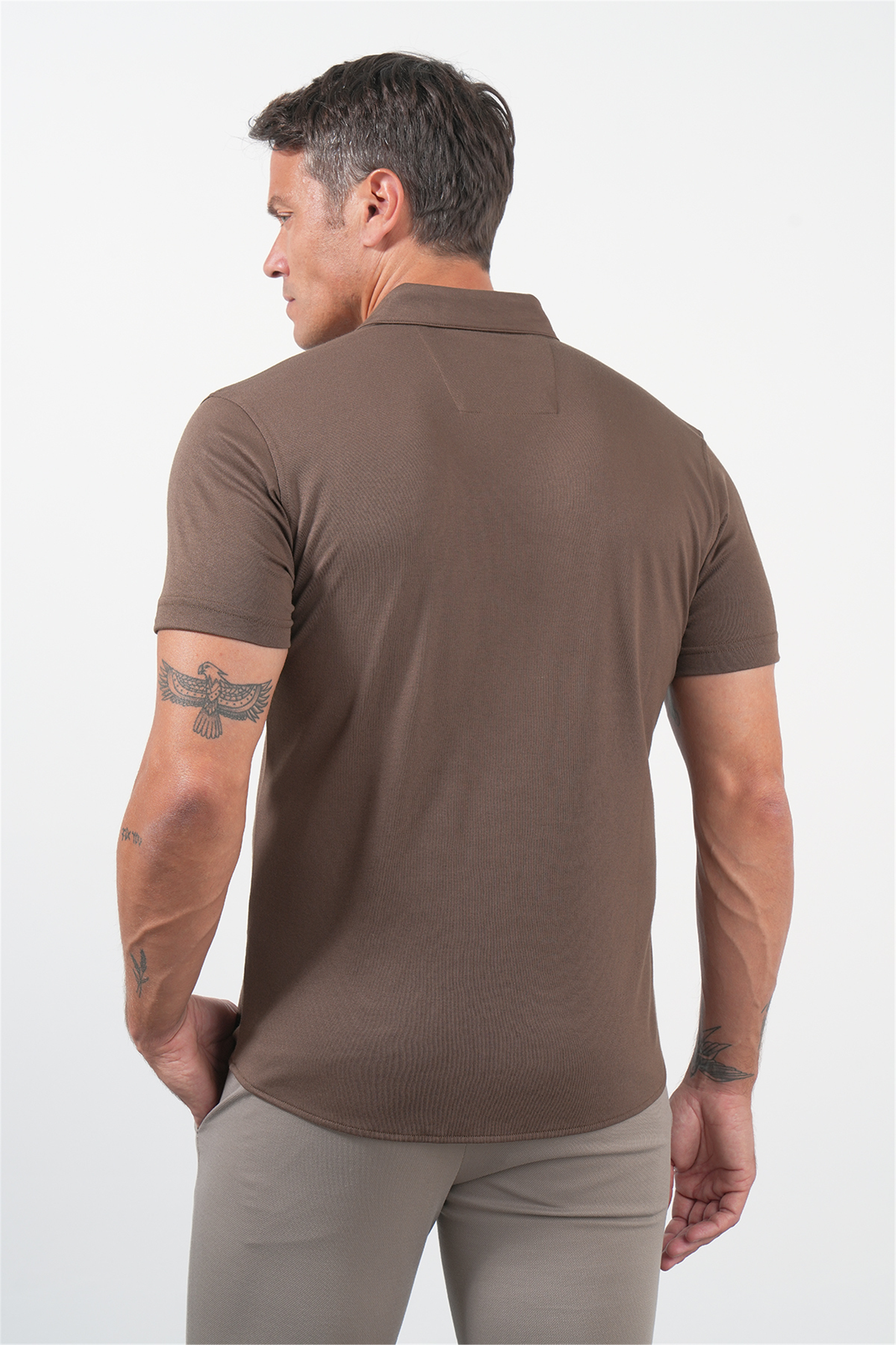 Kahverengi İtalyan Yaka Kısa Kol Cepsiz Slim Fit Pamuklu Gömlek 1004260158
