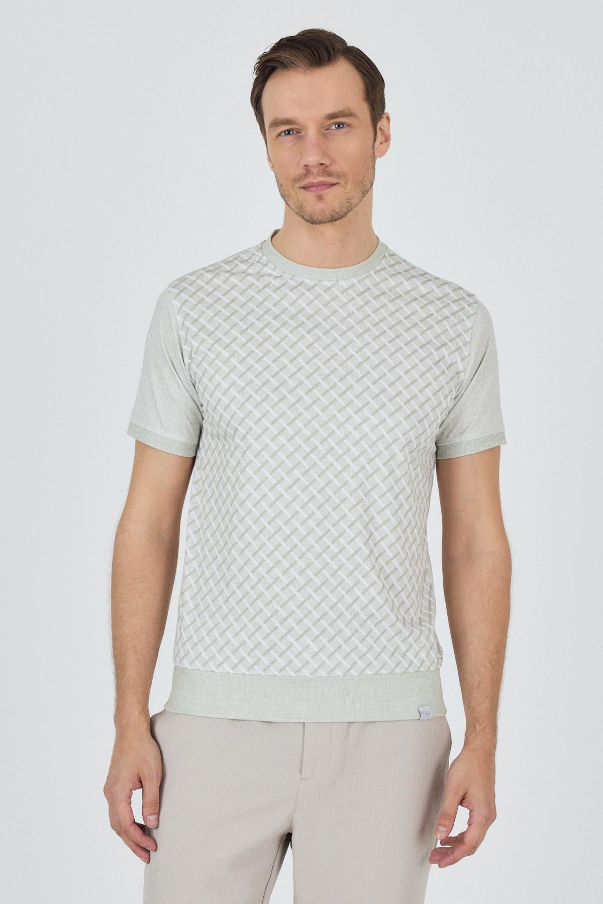 Yeşil Kısa Kol Baskılı İnterlok Bisiklet Yaka Cepsiz Pamuklu Slim Fit Tişört 1011250124