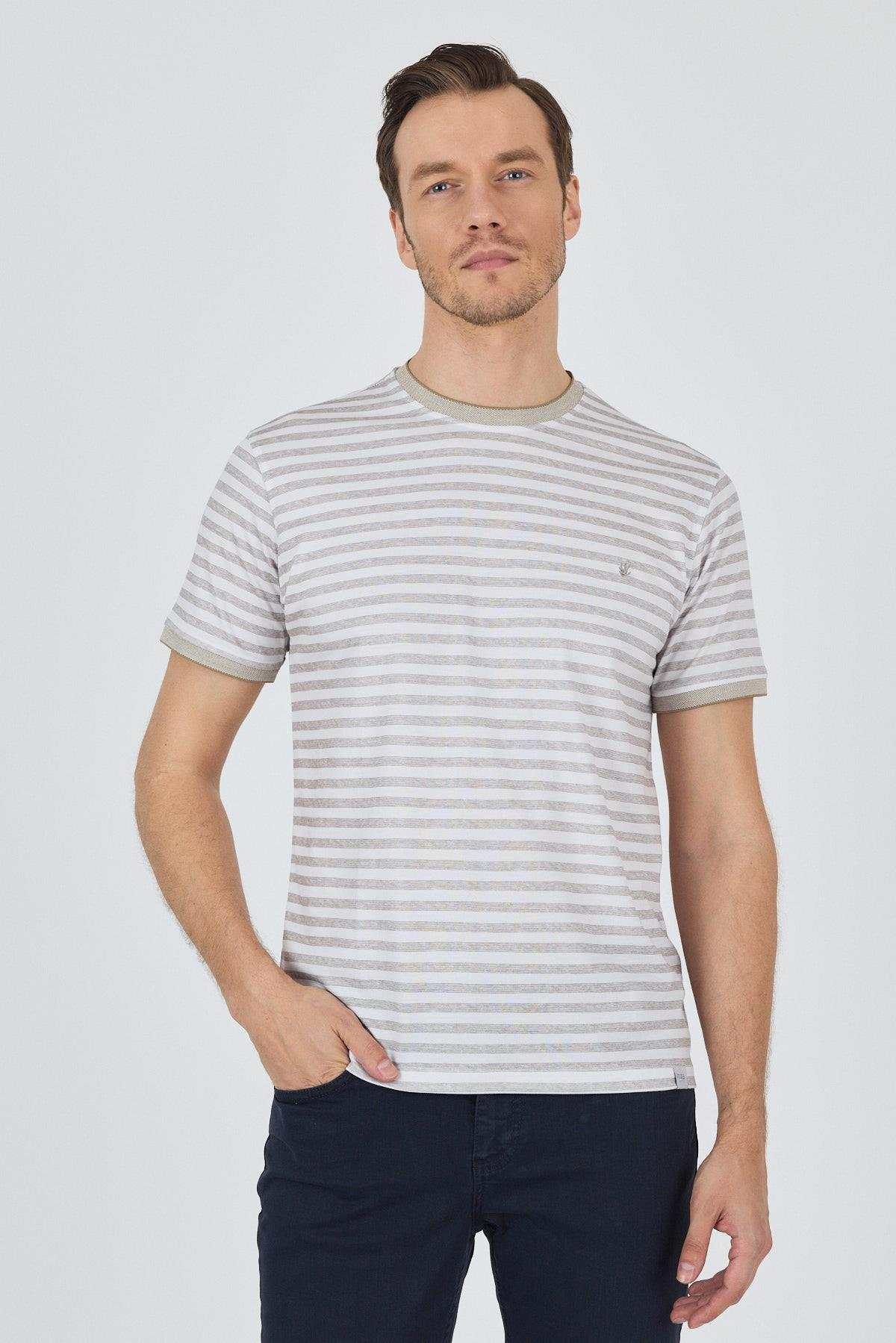 Kahverengi Kısa Kol Çizgili Desen Suprem Bisiklet Yaka Cepsiz Slim Fit Tişört 1011250106