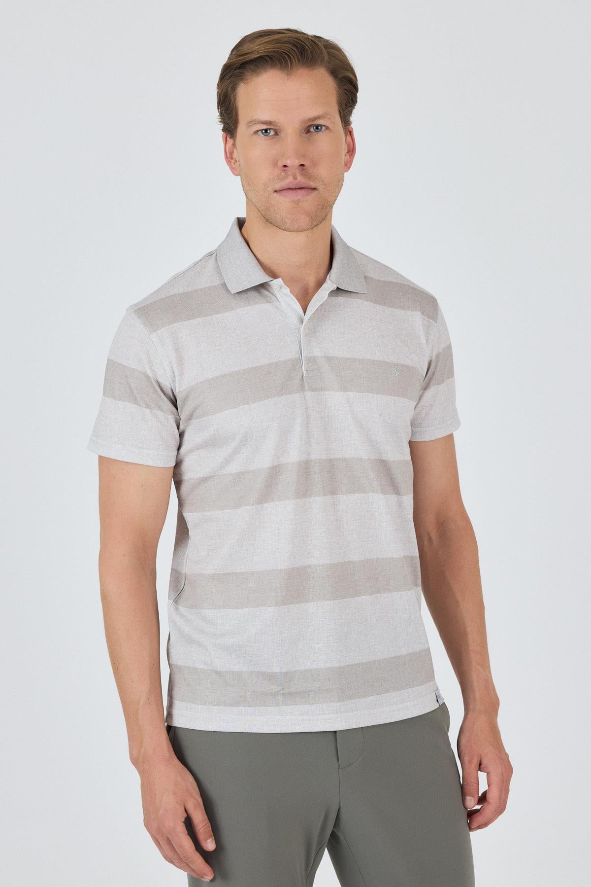 Bej Kısa Kol Desenli Pike Polo Yaka Cepsiz Slim Fit Tişört 1011250128