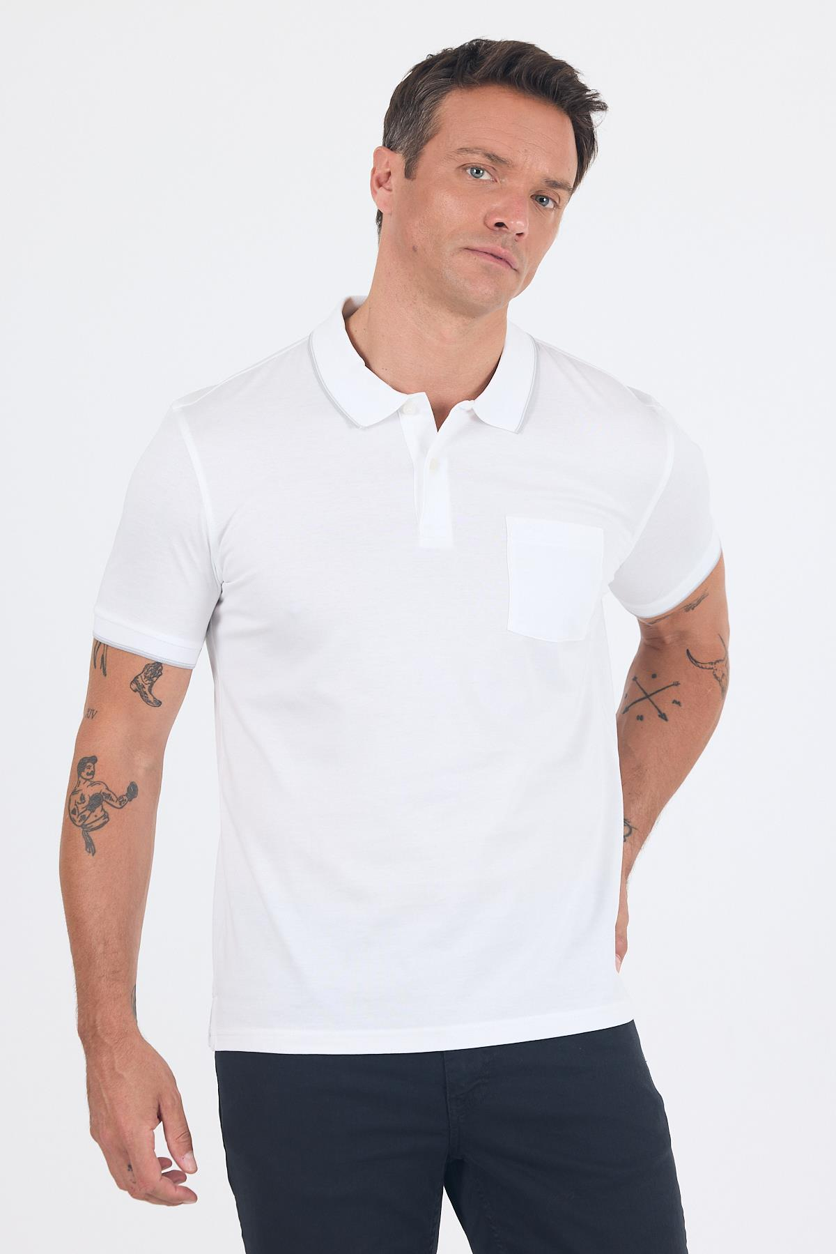 Beyaz Kol Düz Suprem Polo Yaka Cepli %100 Pamuk Comfort Fit Tişört 1011250189