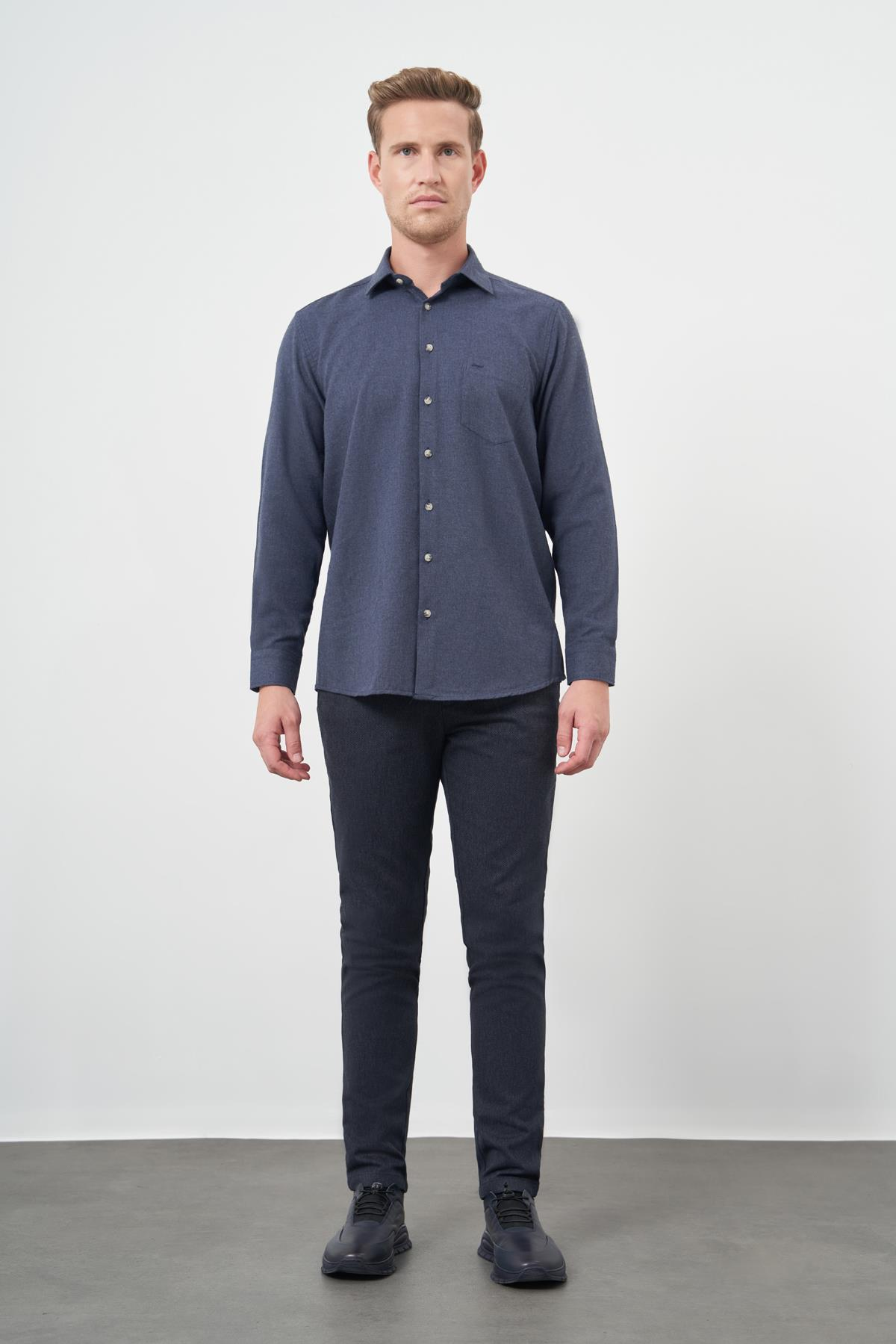 Uzun Kol Düz Gabardin Sert Yaka Cepli Pamuklu Classic Comfort Fit Gömlek 1004245168